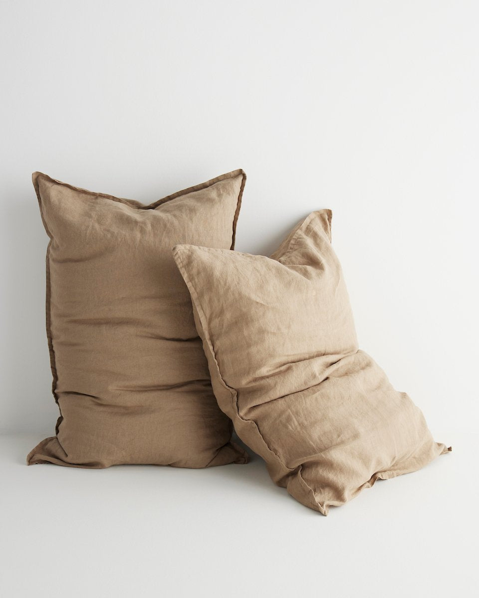 LINEN PILLOWCASES