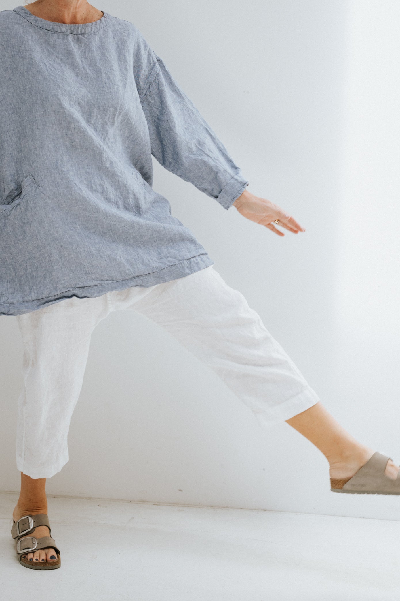 POETS TUNIC MID LENGTH