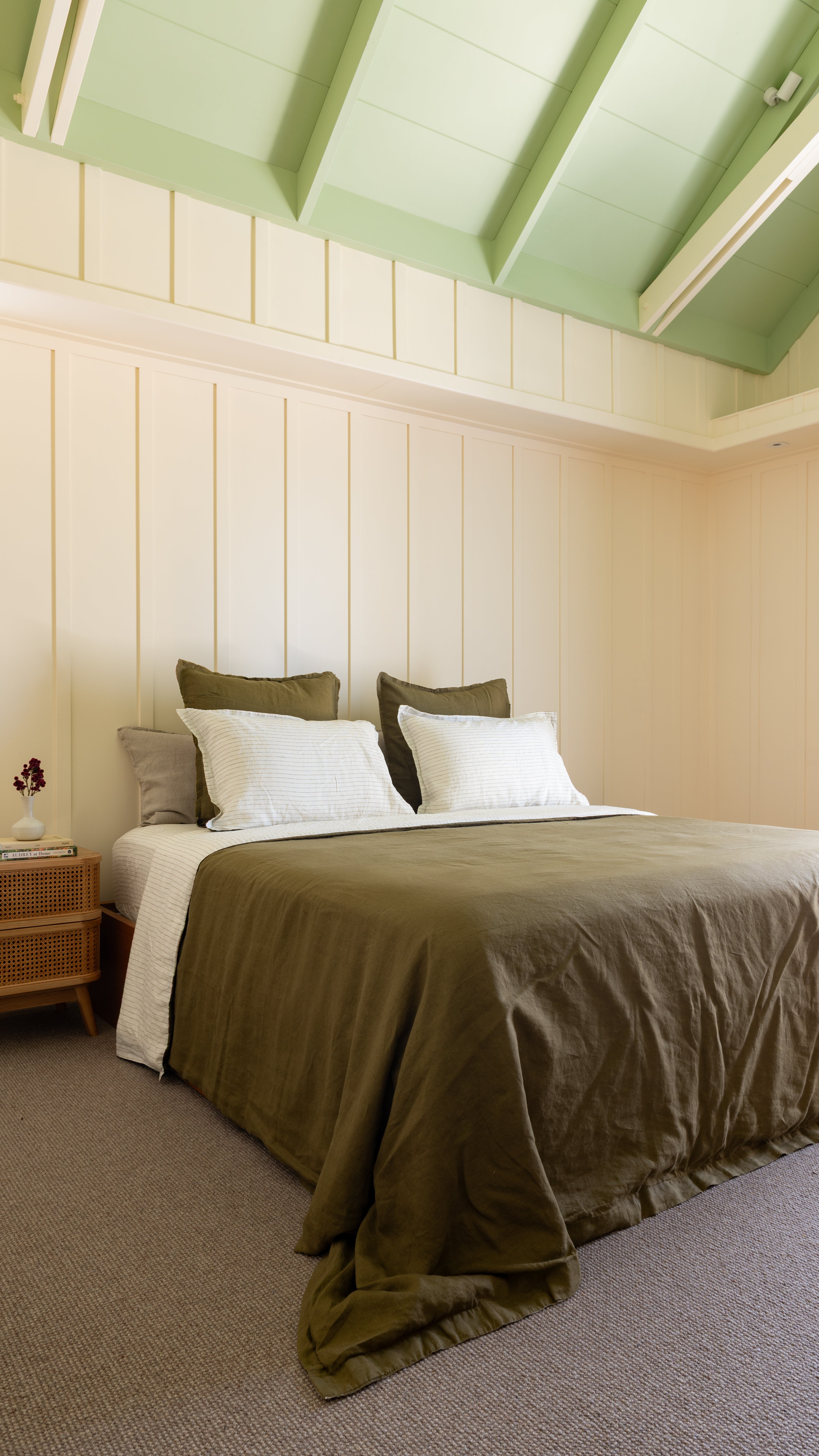 DUVET COVER SET - OLIVE + OLIVE PINSTRIPE REVERSIBLE