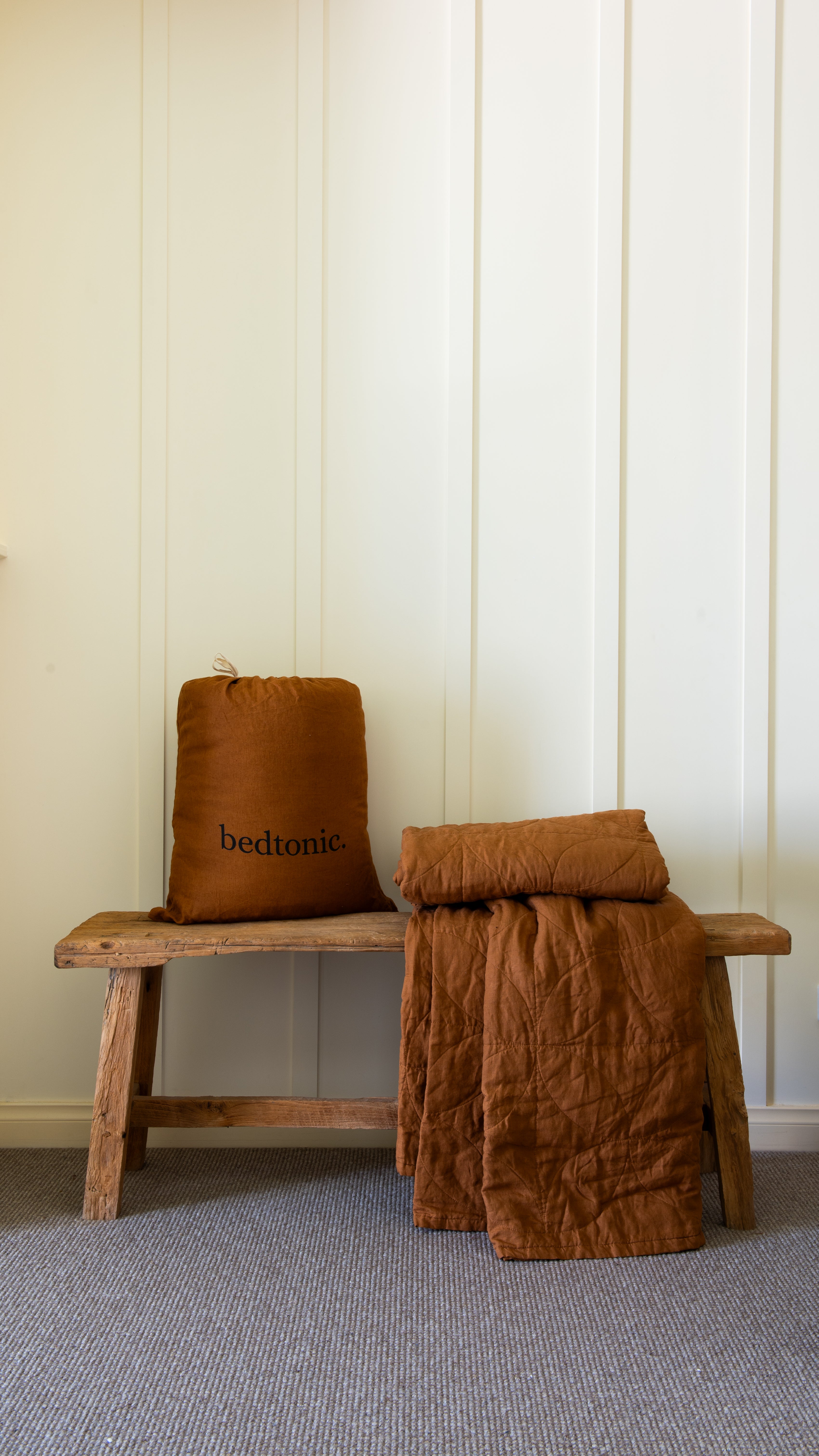 CIRCLE STITCHED FLAX LINEN BLANKET - TERRACOTTA