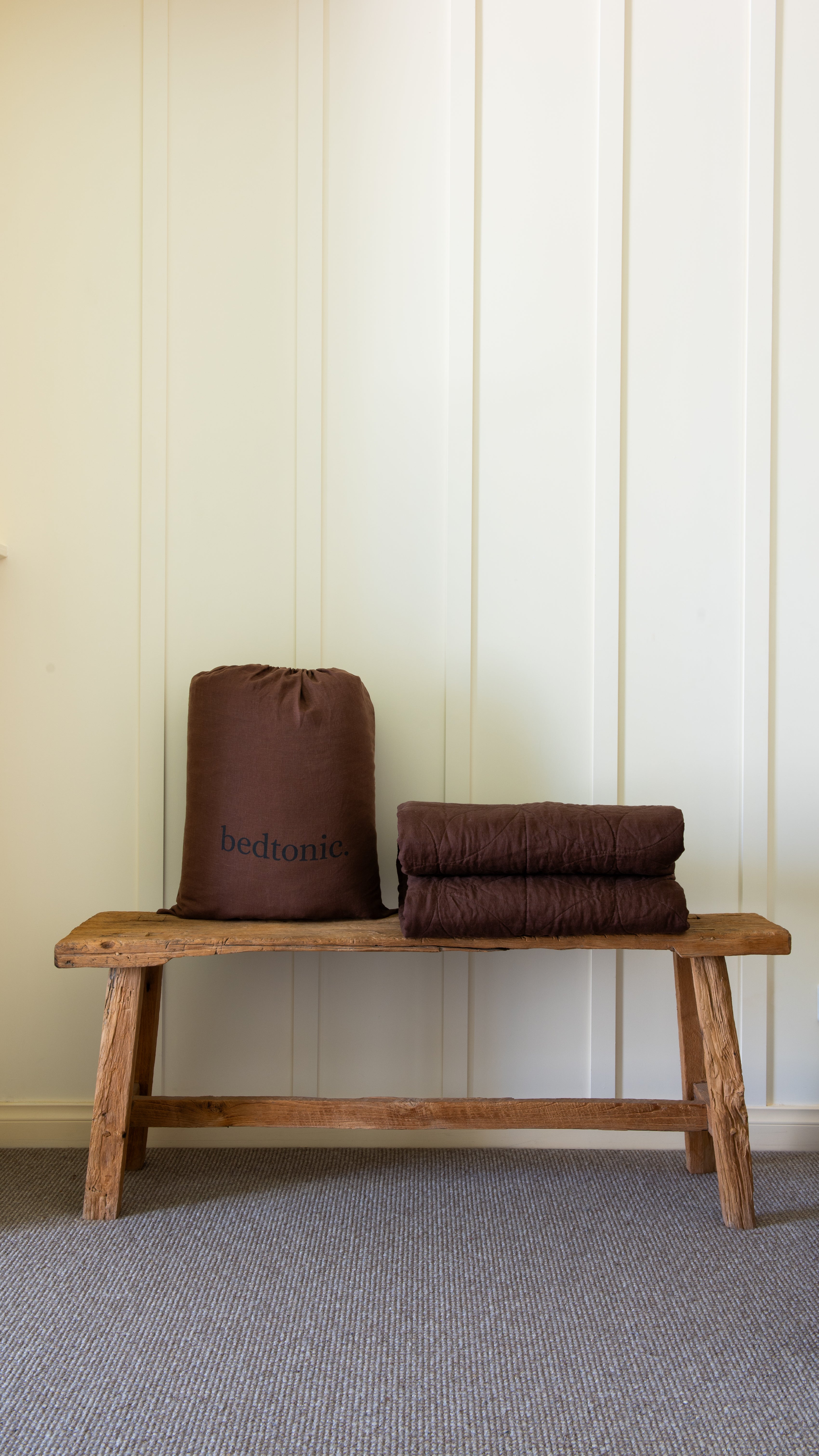 CIRCLE STITCHED FLAX LINEN BLANKET - COCOA