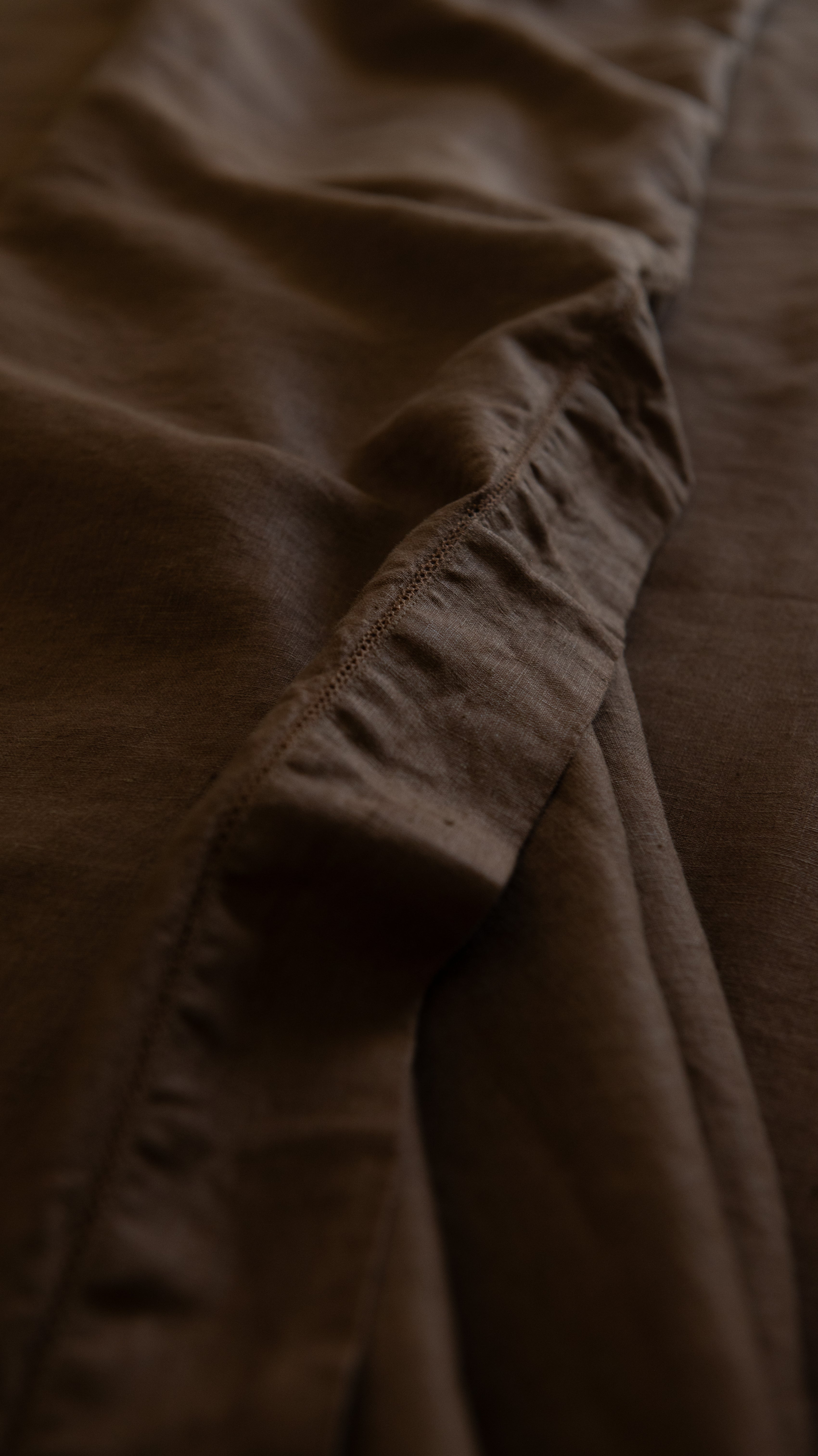 LINEN SHEET SET WITH PILLOWCASES - COCOA