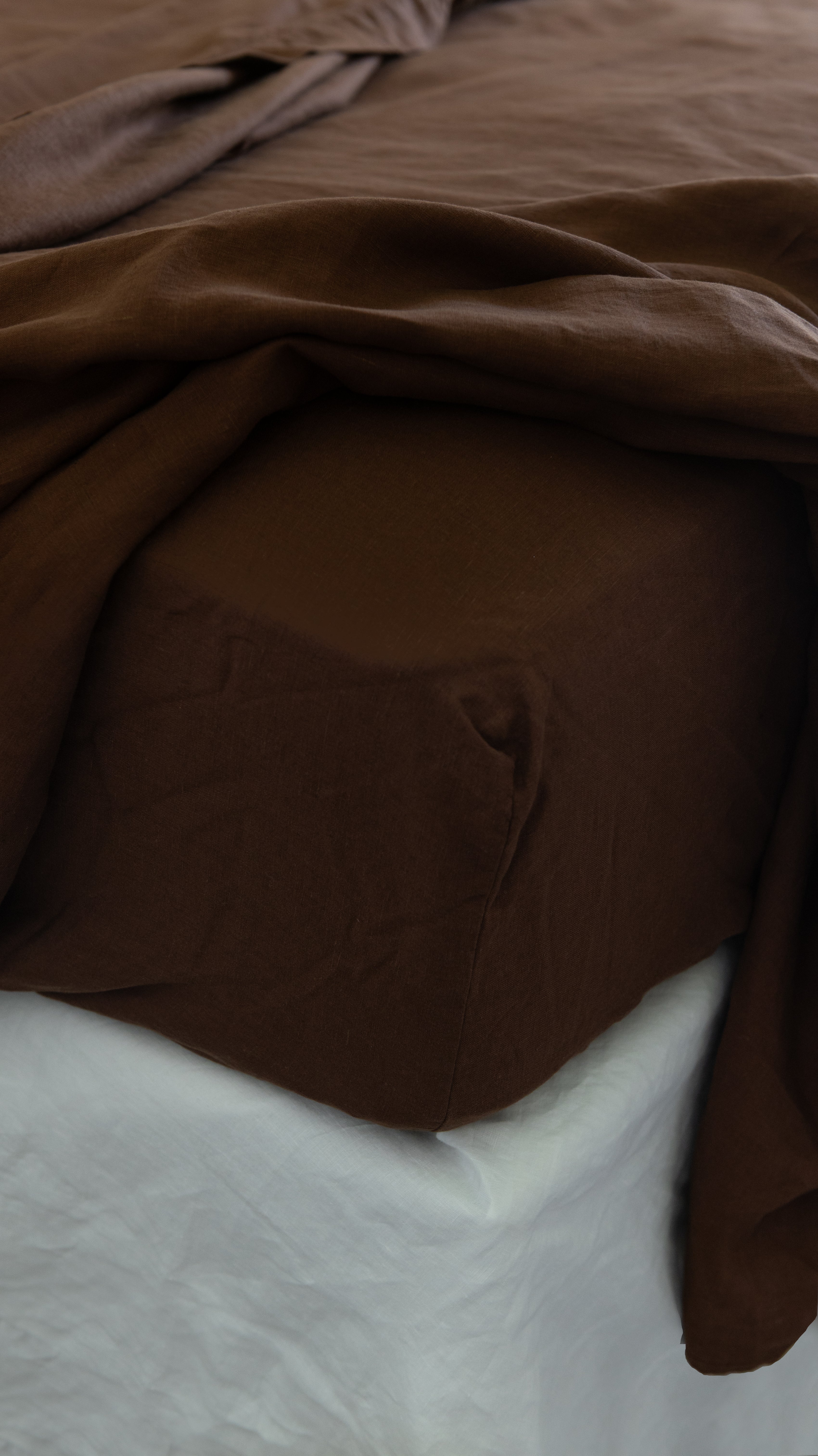 LINEN SHEET SET WITH PILLOWCASES - COCOA