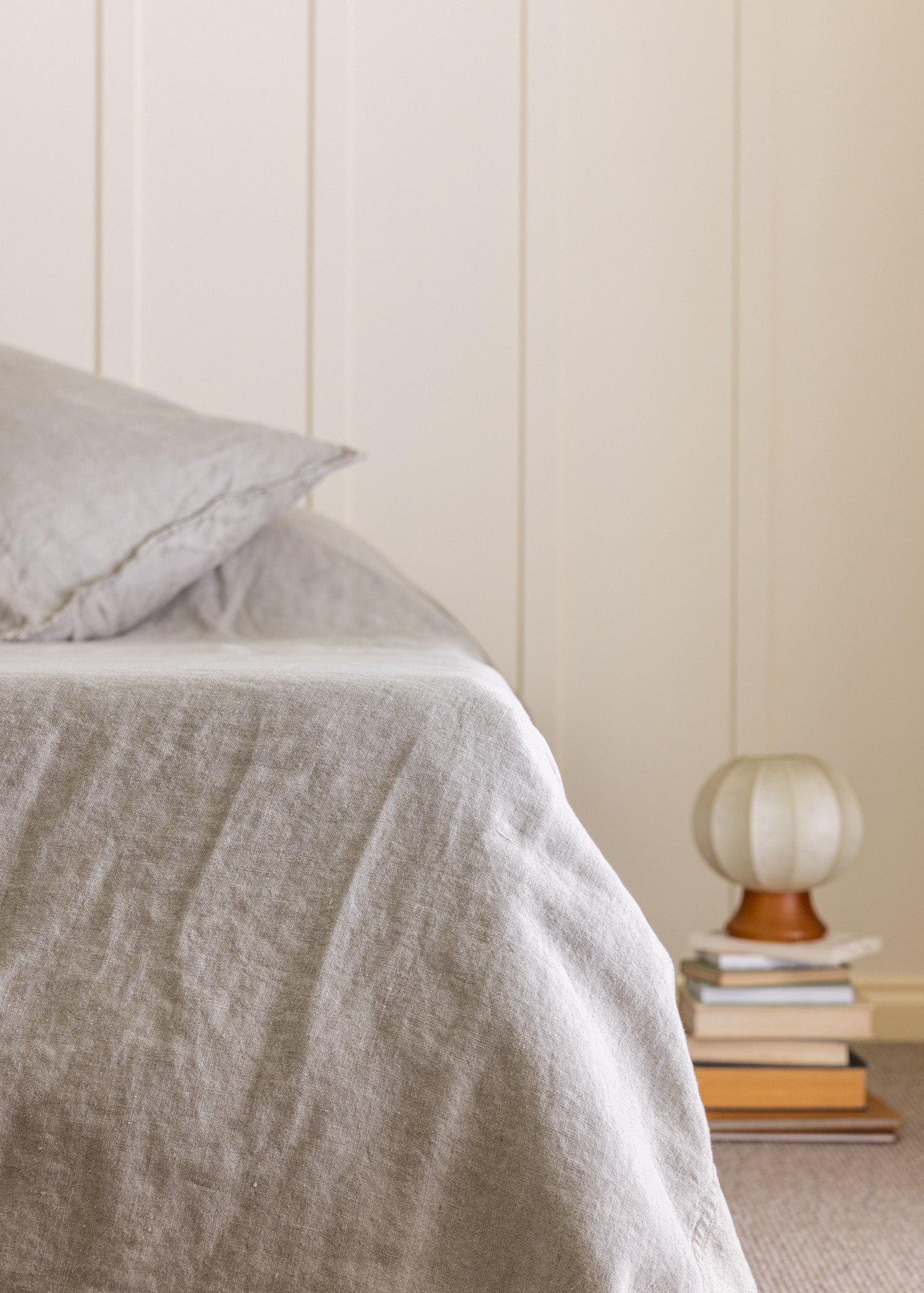 HEAVYWEIGHT OVERSIZED LINEN BED COVER - 345GSM