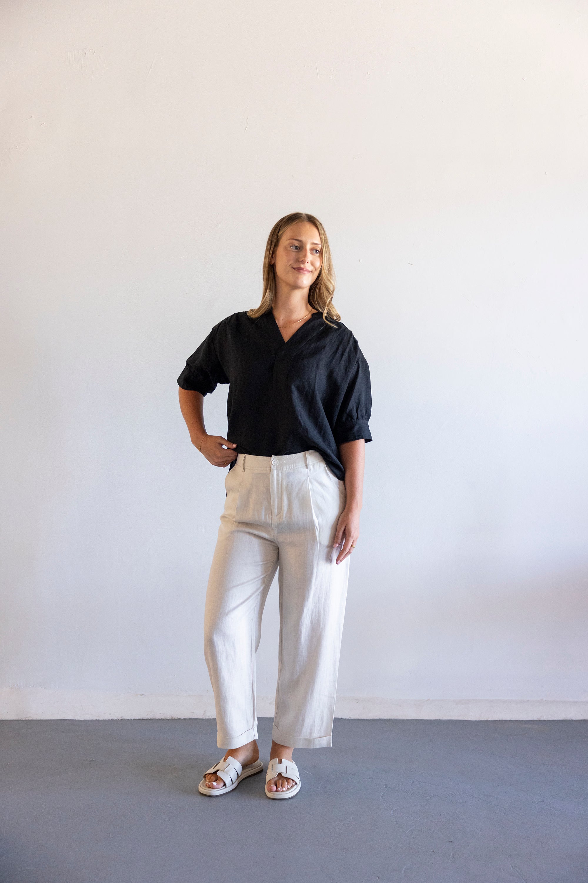 THE COASTAL CROP PANTS