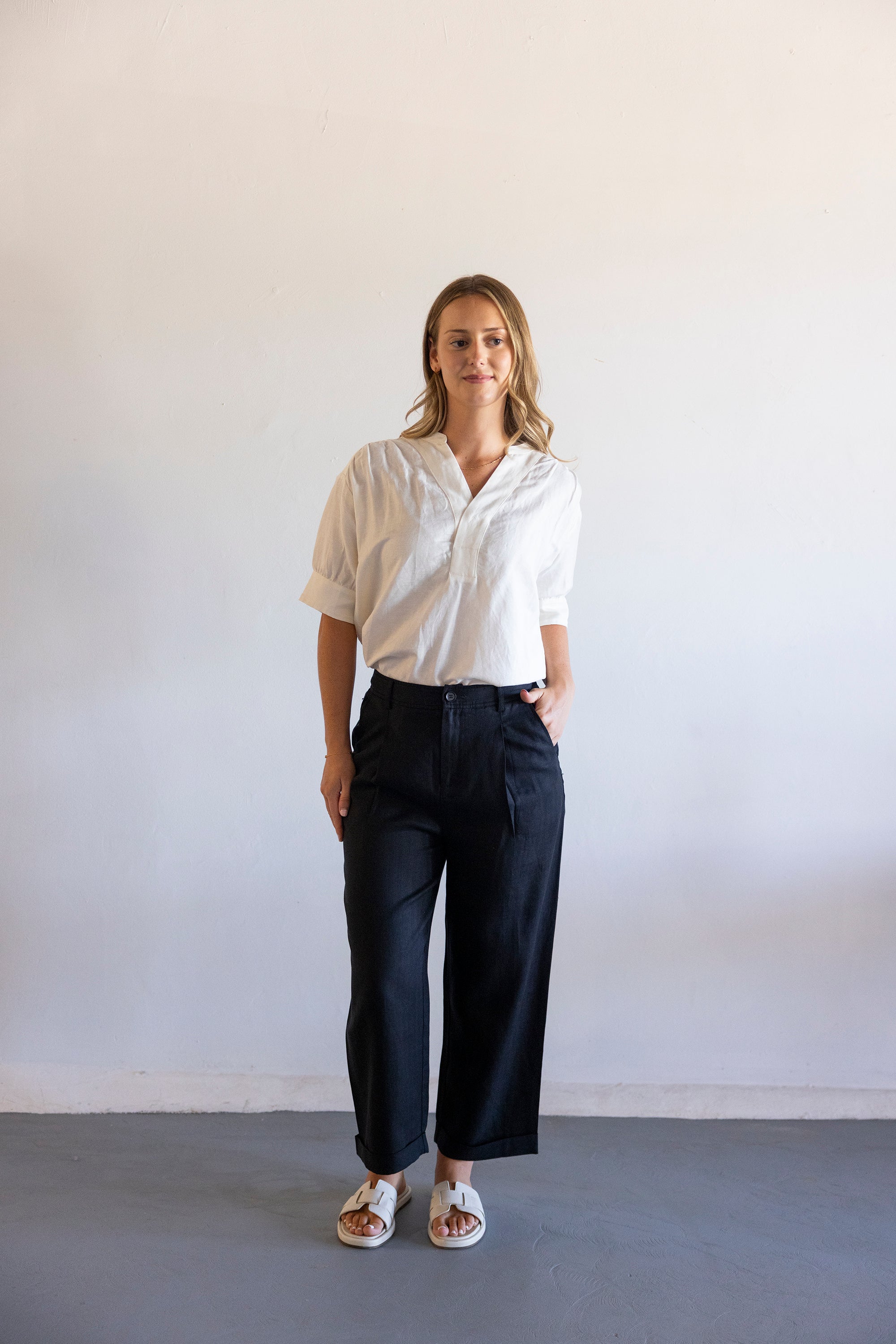 THE COASTAL CROP PANTS