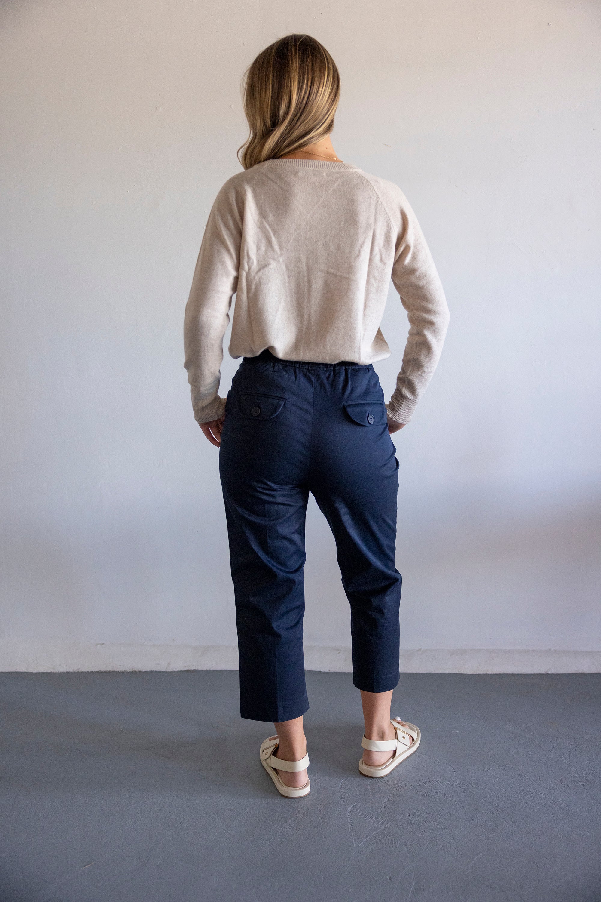 THE CLASSIC CROP PANTS