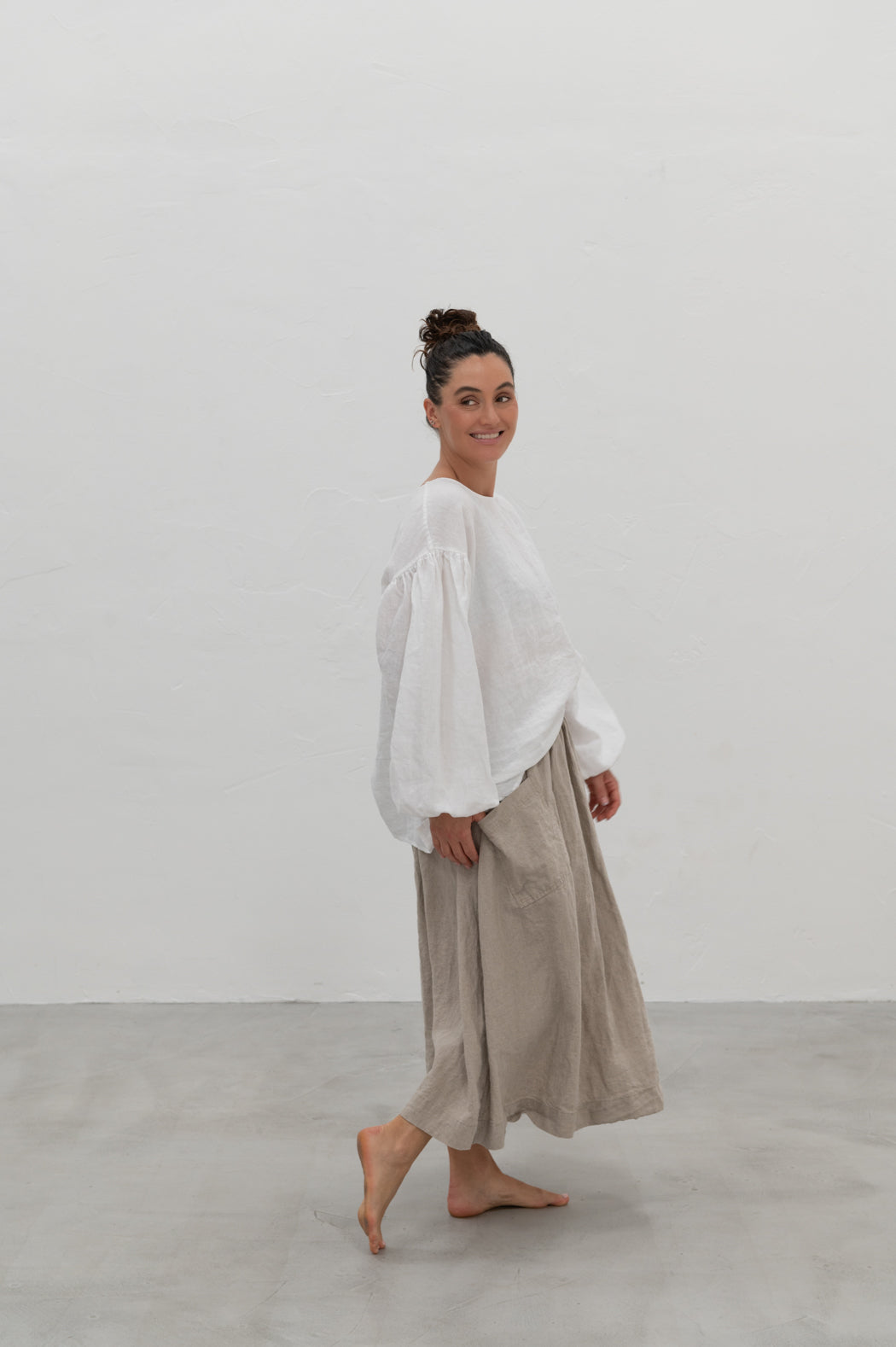 HARRIET BILLOW SLEEVE BLOUSE