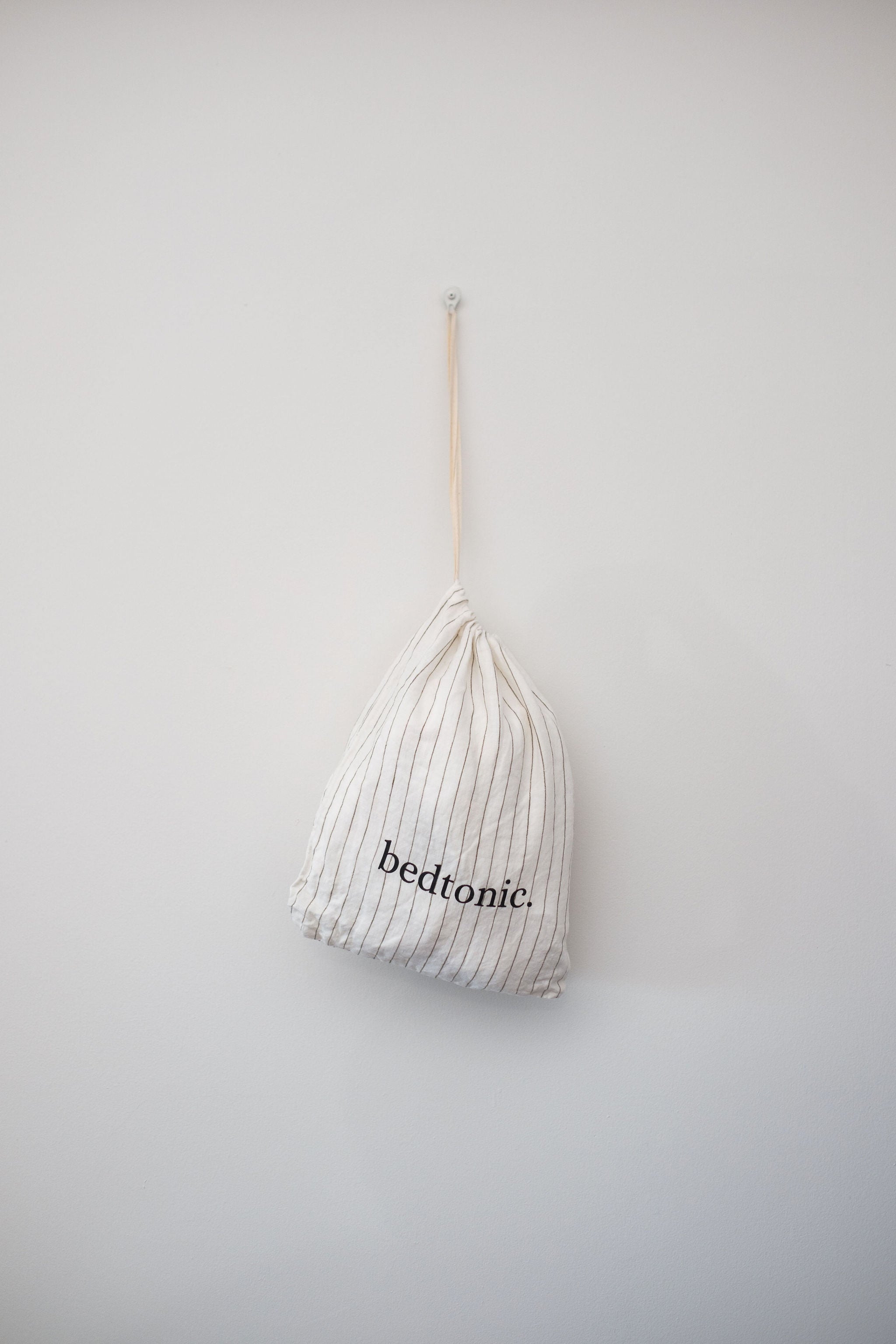 EUROPEAN FLAX LINEN FITTED SHEET - OLIVE PINSTRIPE