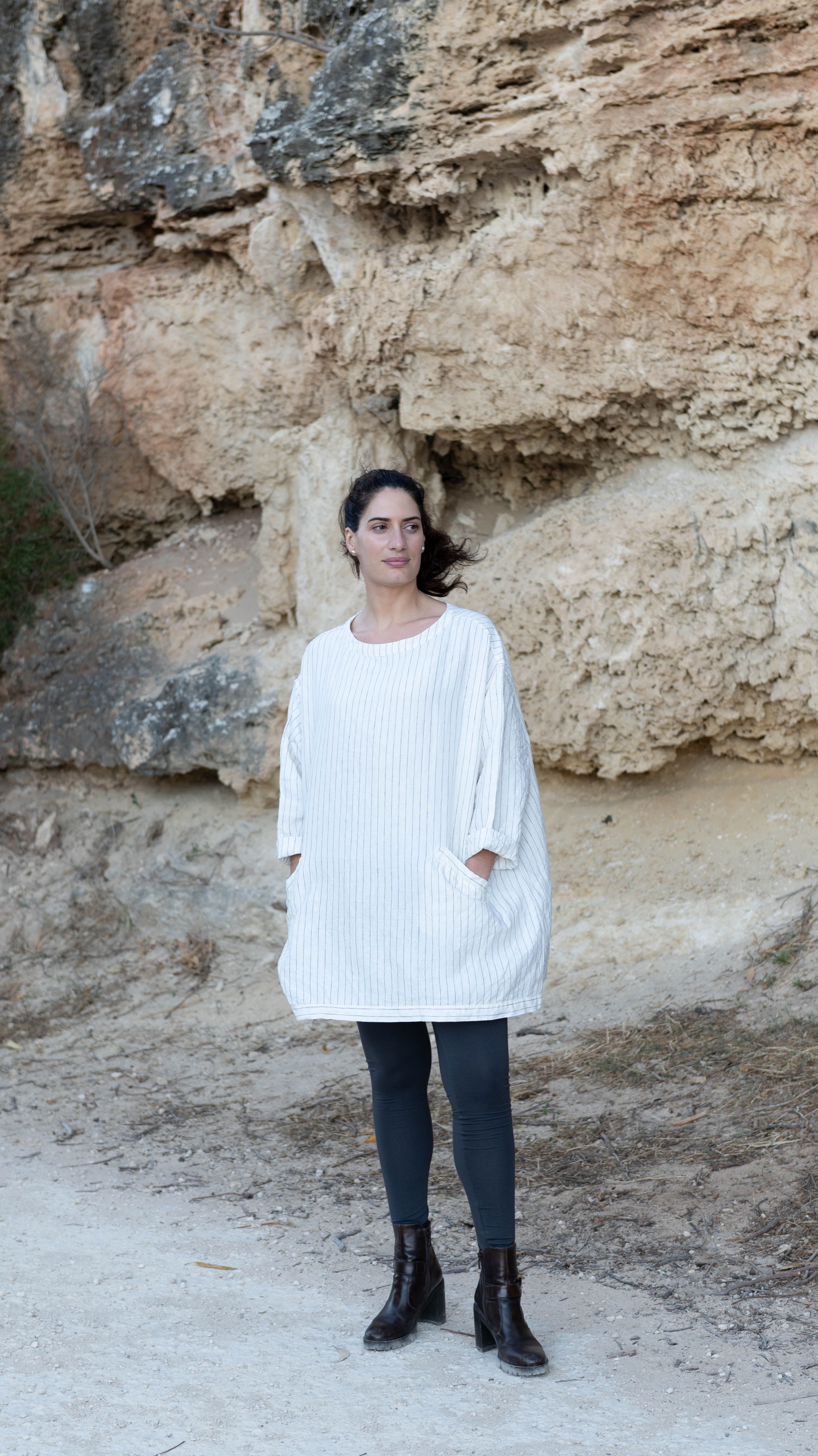 POETS TUNIC MID LENGTH