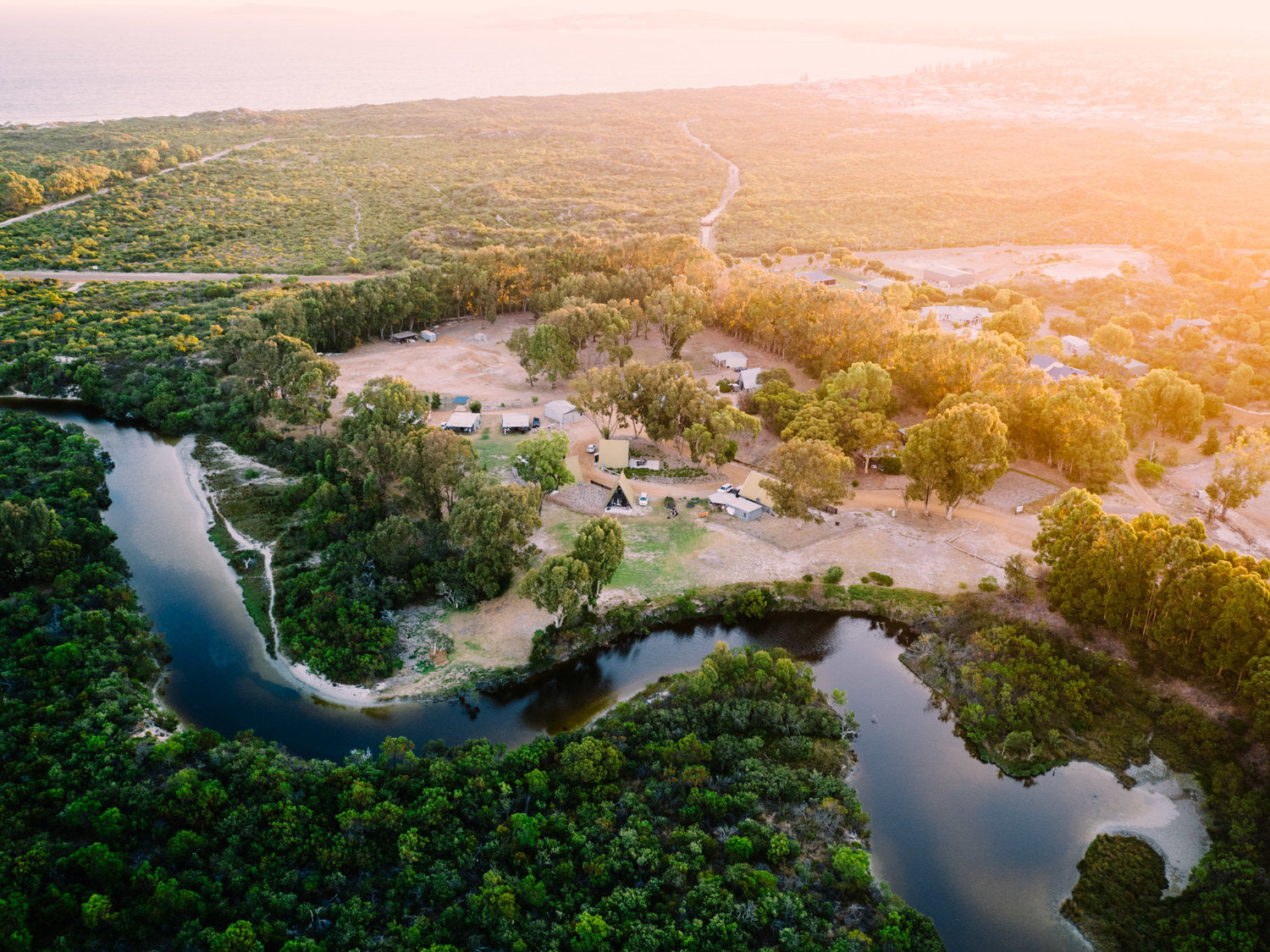 Bedtime Stories: Fiona Shillington at Esperance Chalet Village