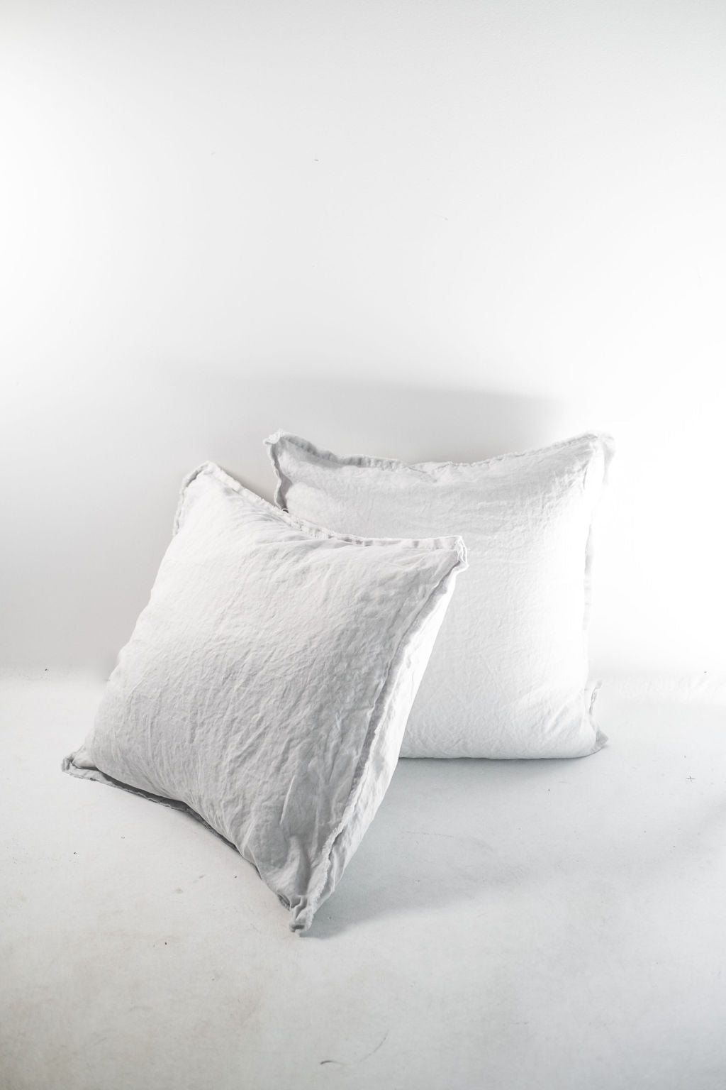 WHITE LINEN EUROPEAN PILLOWCASES