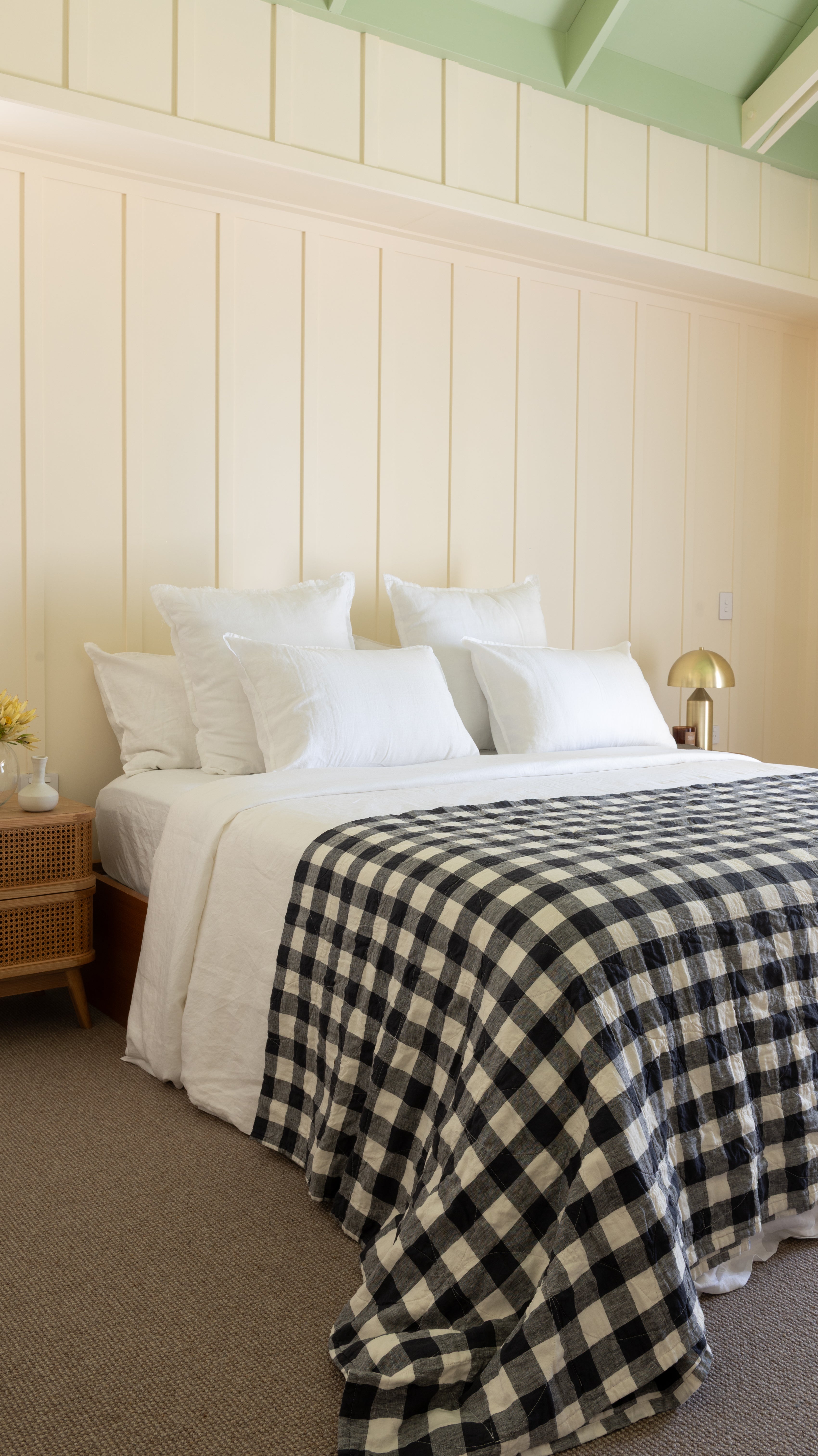 CIRCLE STITCHED FLAX LINEN BLANKET - INDIGO BUFFALO CHECK