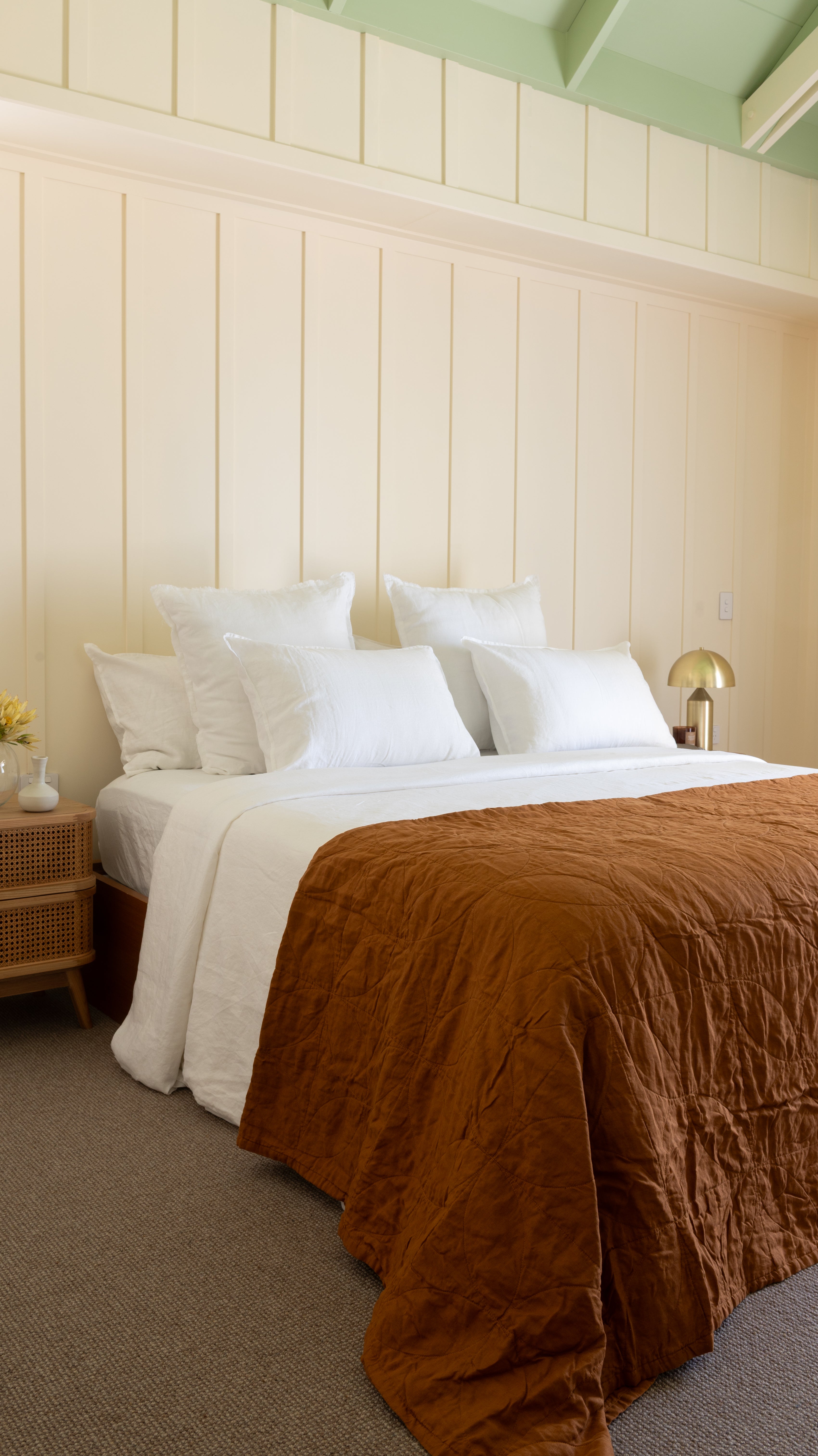 CIRCLE STITCHED FLAX LINEN BLANKET - TERRACOTTA