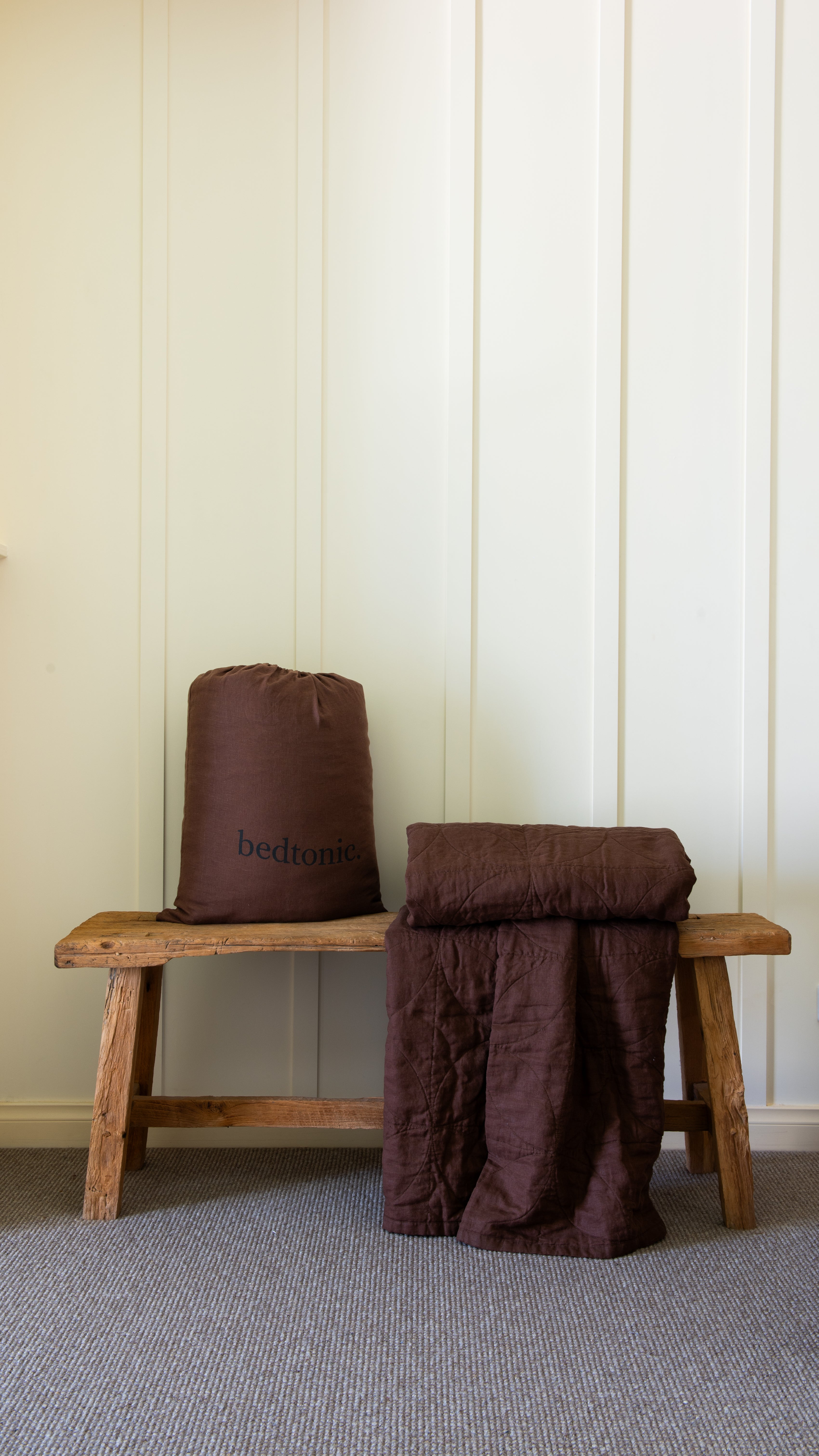 CIRCLE STITCHED FLAX LINEN BLANKET - COCOA