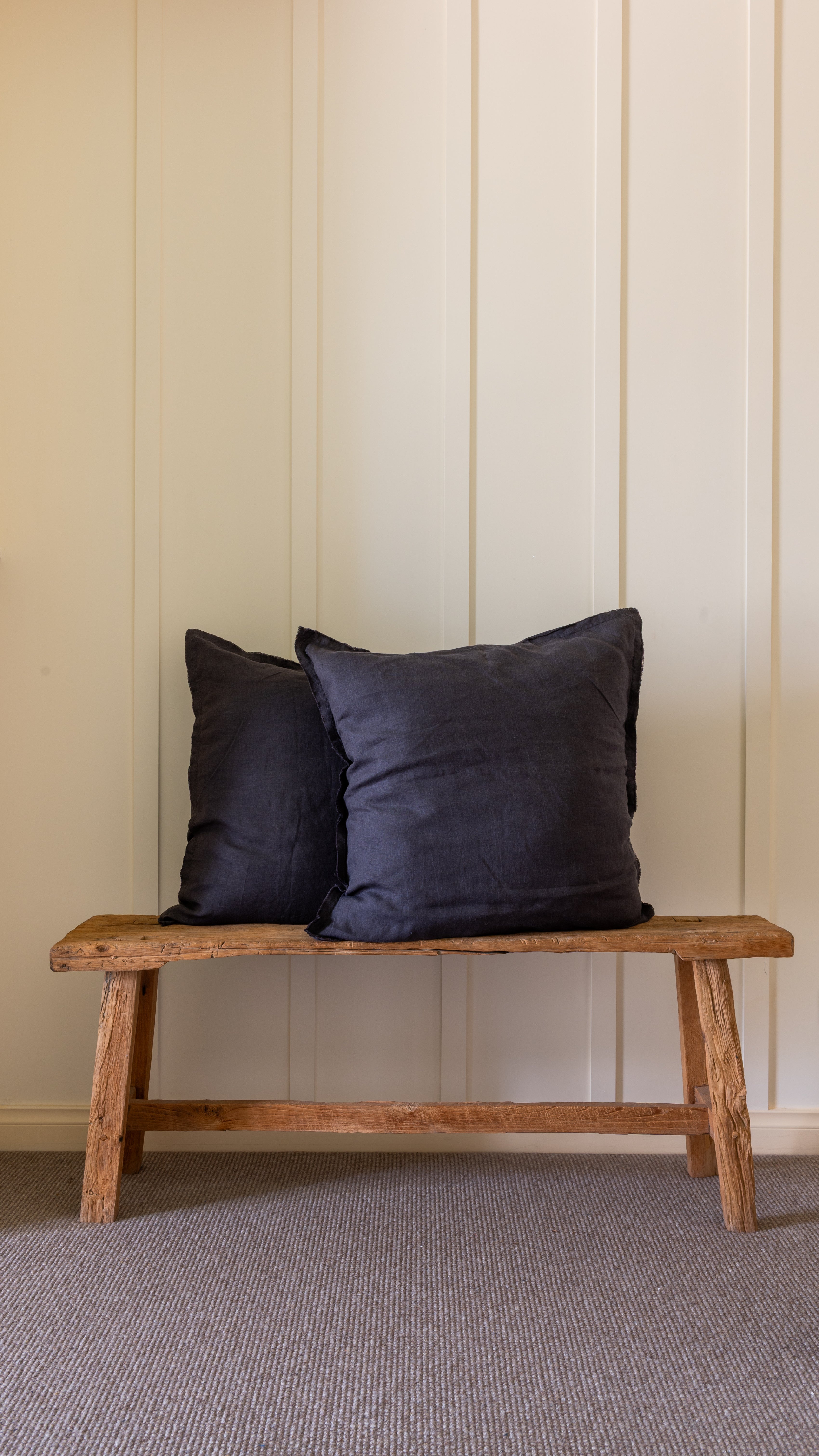 HAND-FRAYED EUROPEAN LINEN PILLOWCASE PAIR - DARK CHARCOAL