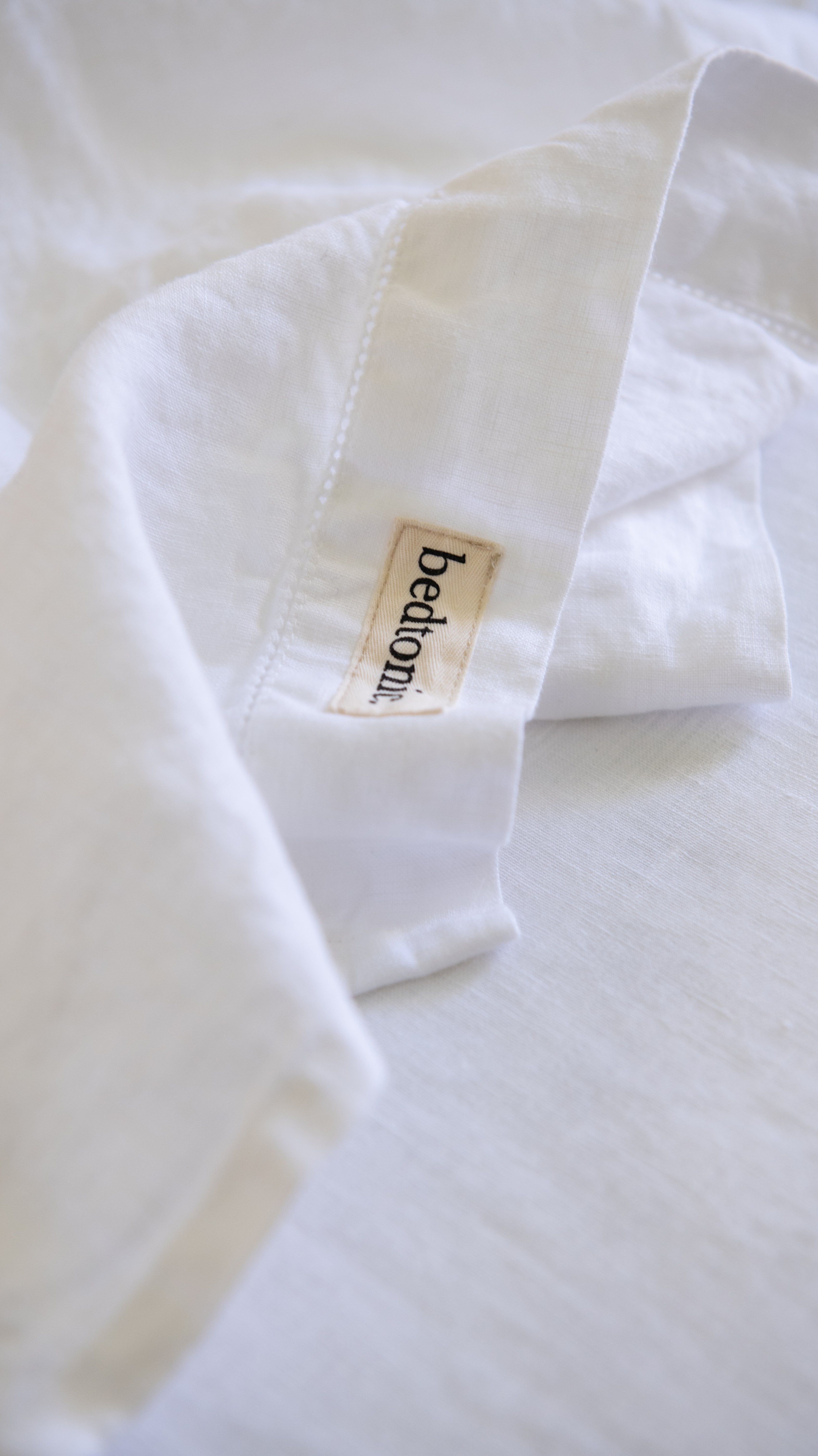 LINEN SHEET SET WITH PILLOWCASES - WINTER WHITE