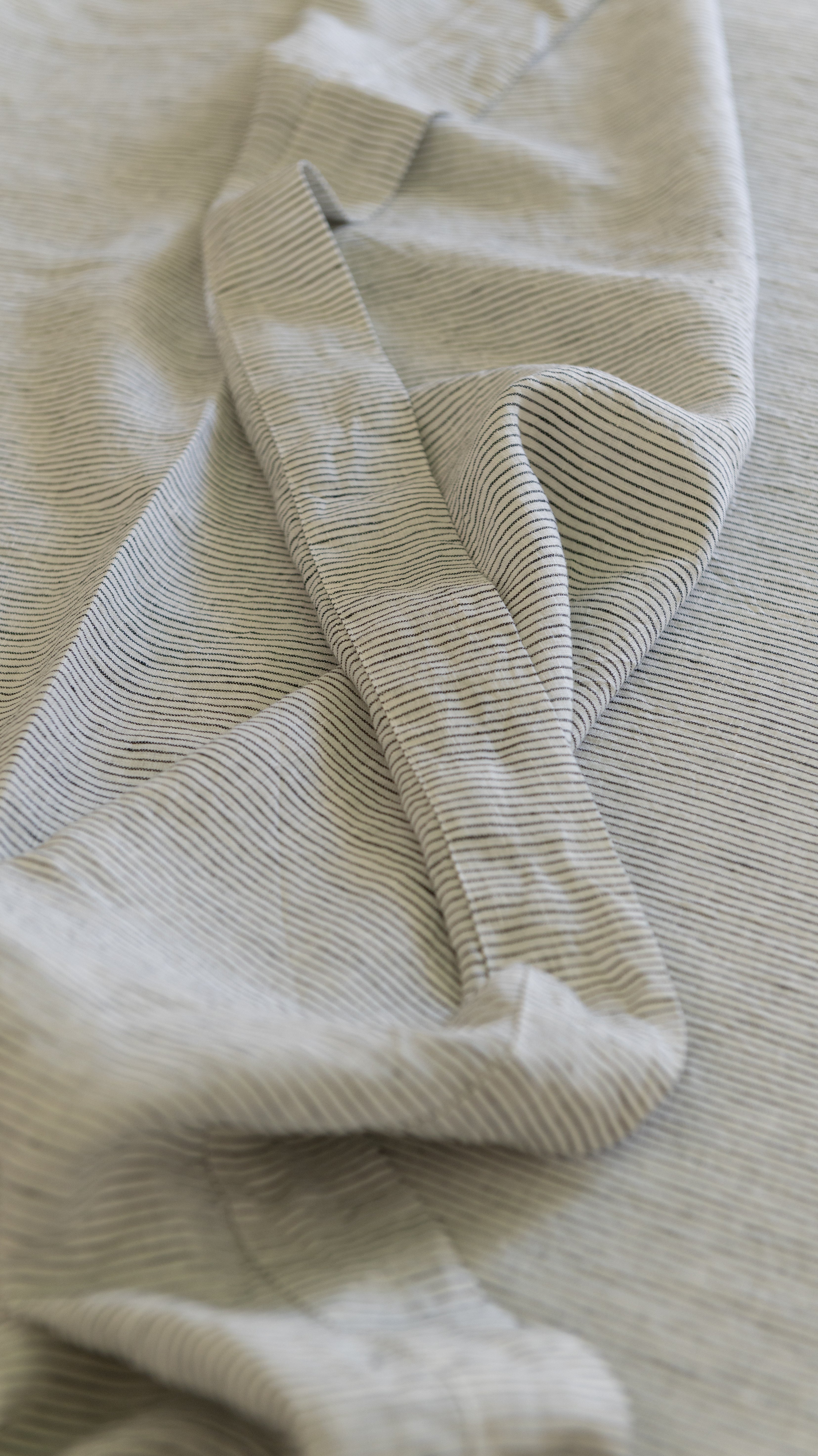 EUROPEAN FLAX LINEN FLAT SHEET - INK PINSTRIPES