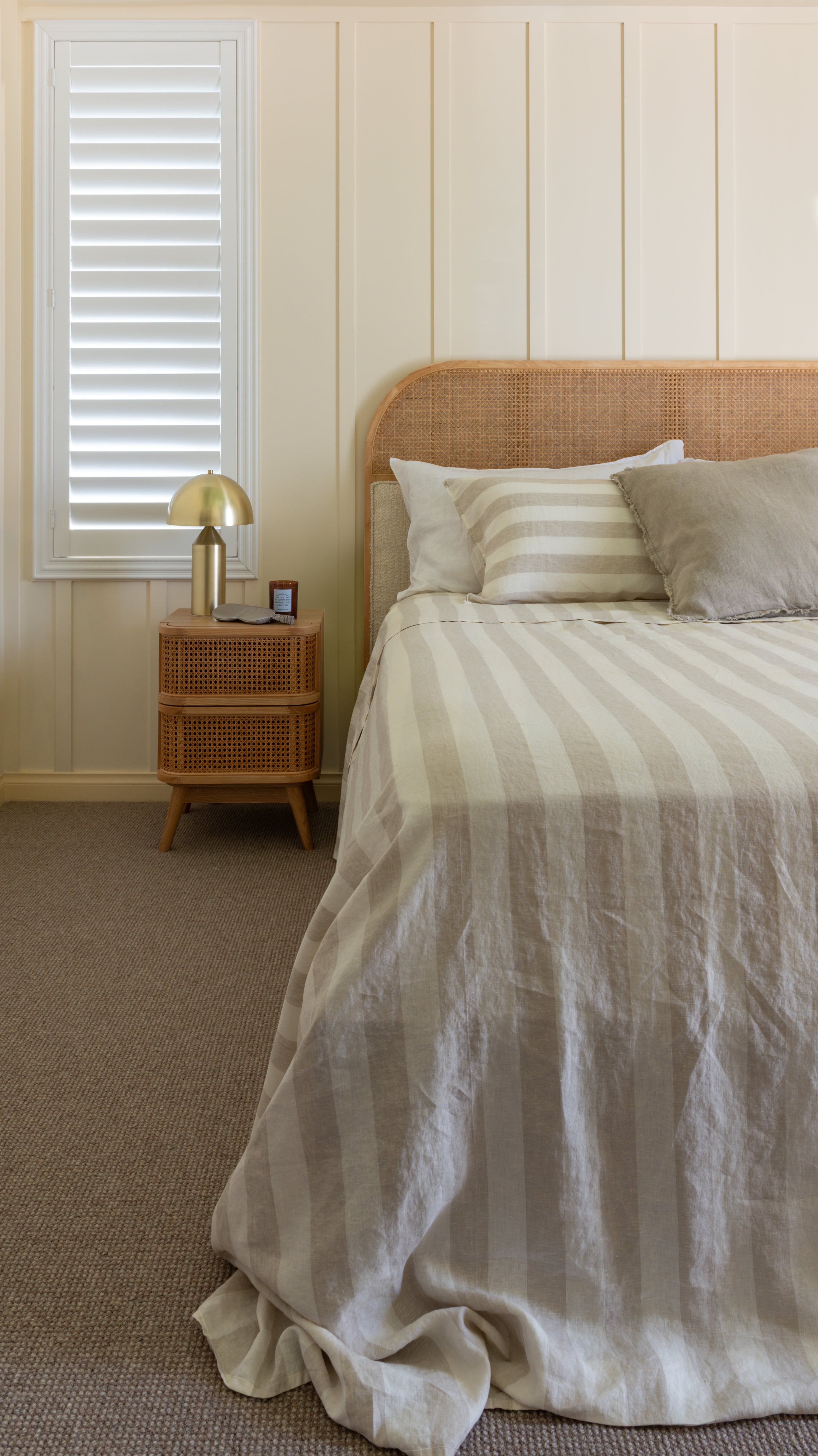 LINEN SHEET SET WITH PILLOWCASES - WIDE NATURAL STRIPE