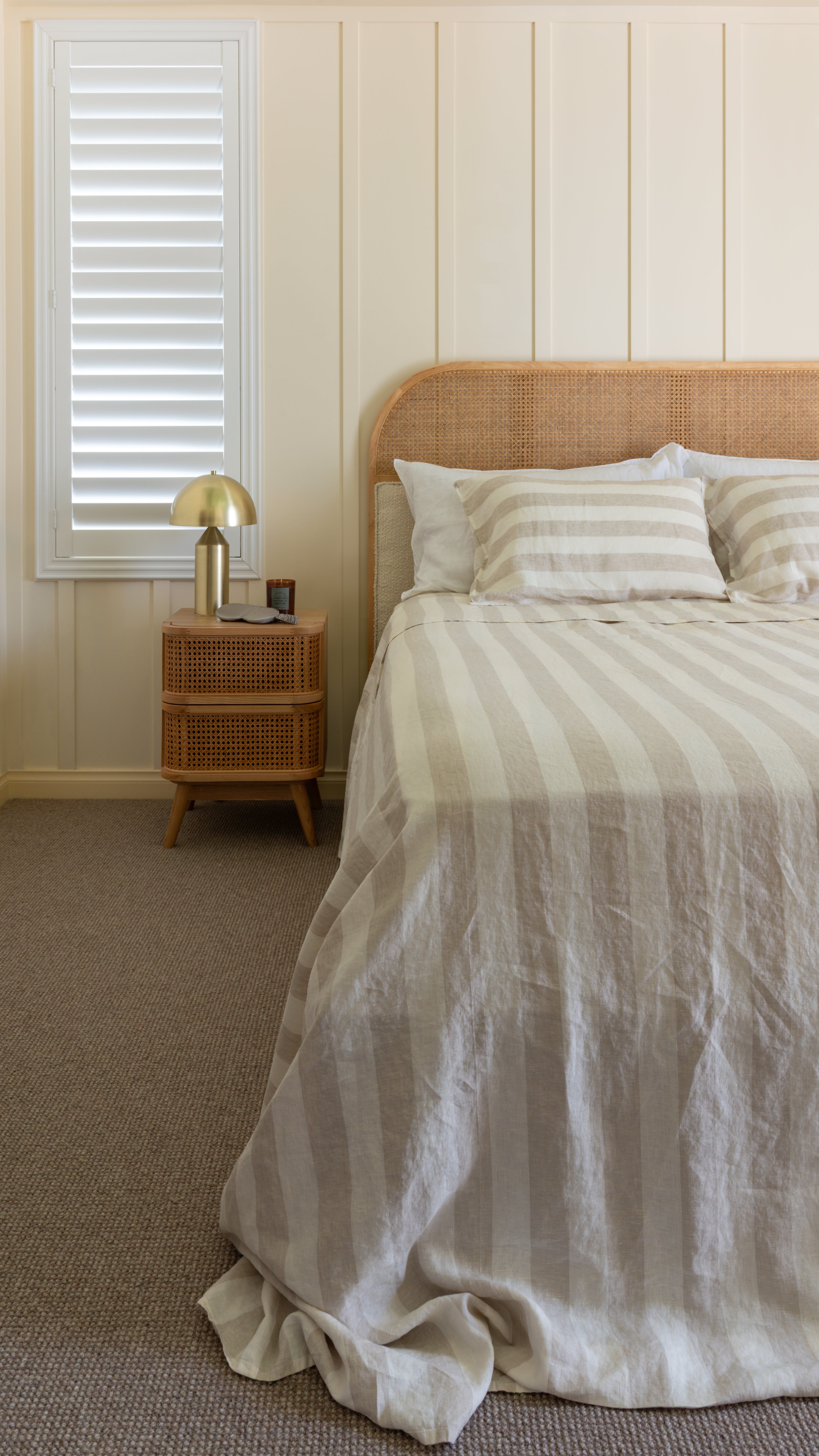 EUROPEAN FLAX LINEN FITTED SHEET - WIDE NATURAL STRIPE