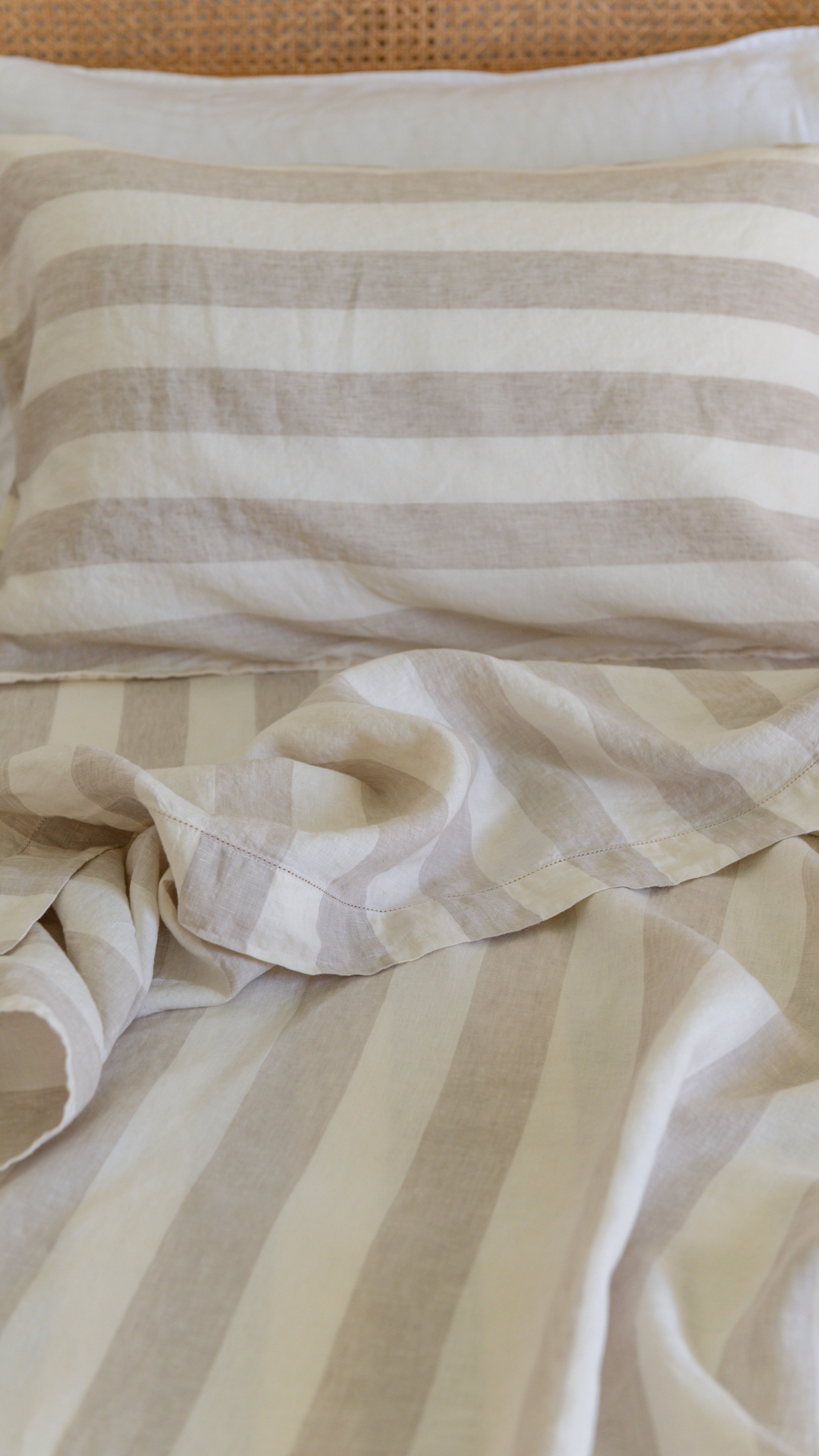 EUROPEAN FLAX LINEN FLAT SHEET - WIDE NATURAL STRIPE