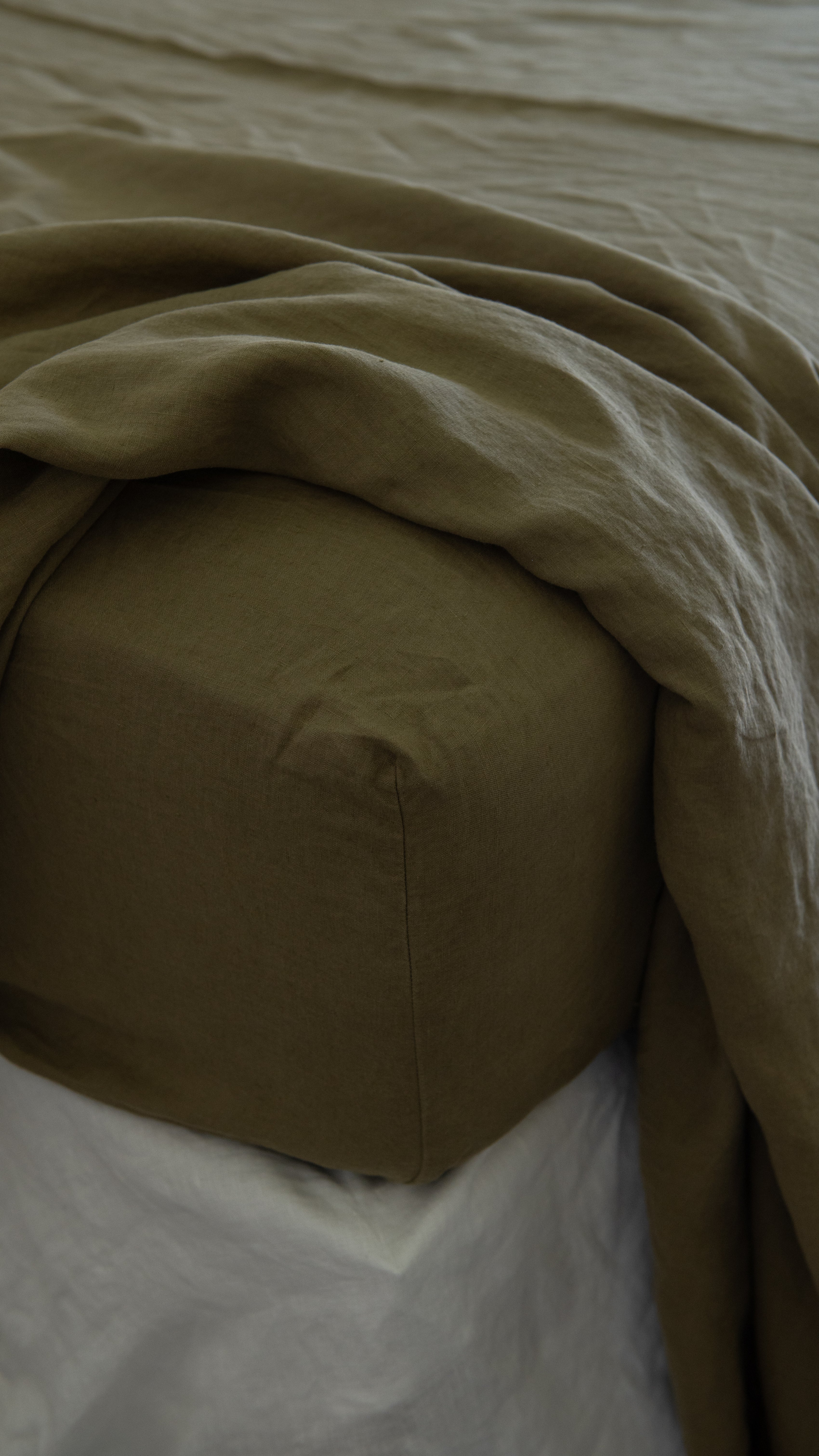 LINEN SHEET SET WITH PILLOWCASES - OLIVE