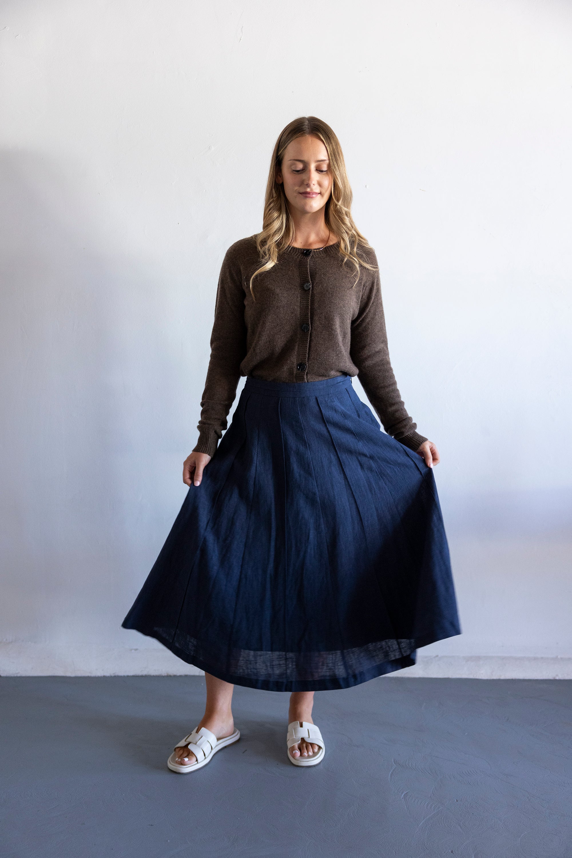 THE EDITOR SKIRT
