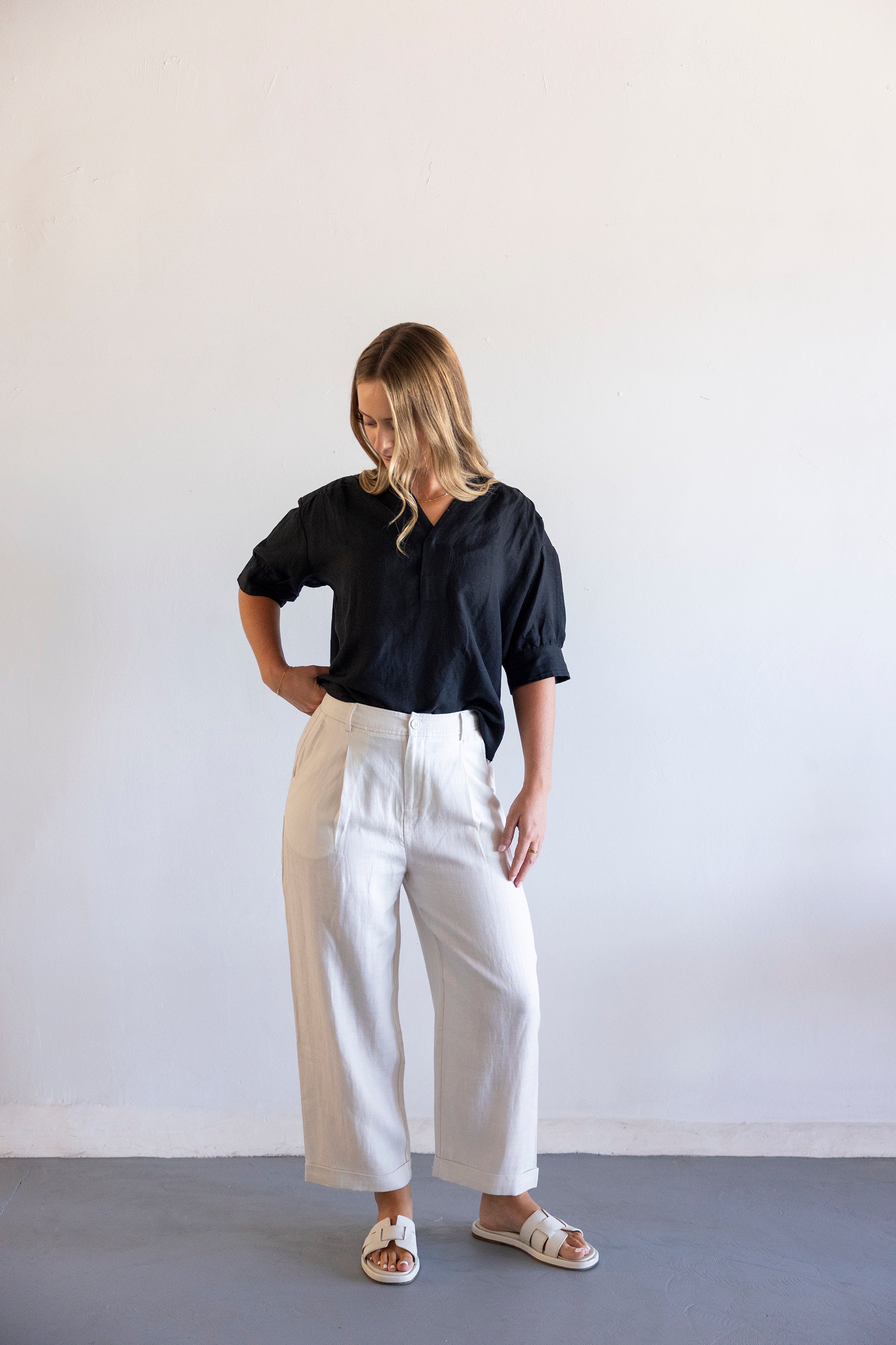 THE COASTAL CROP PANTS