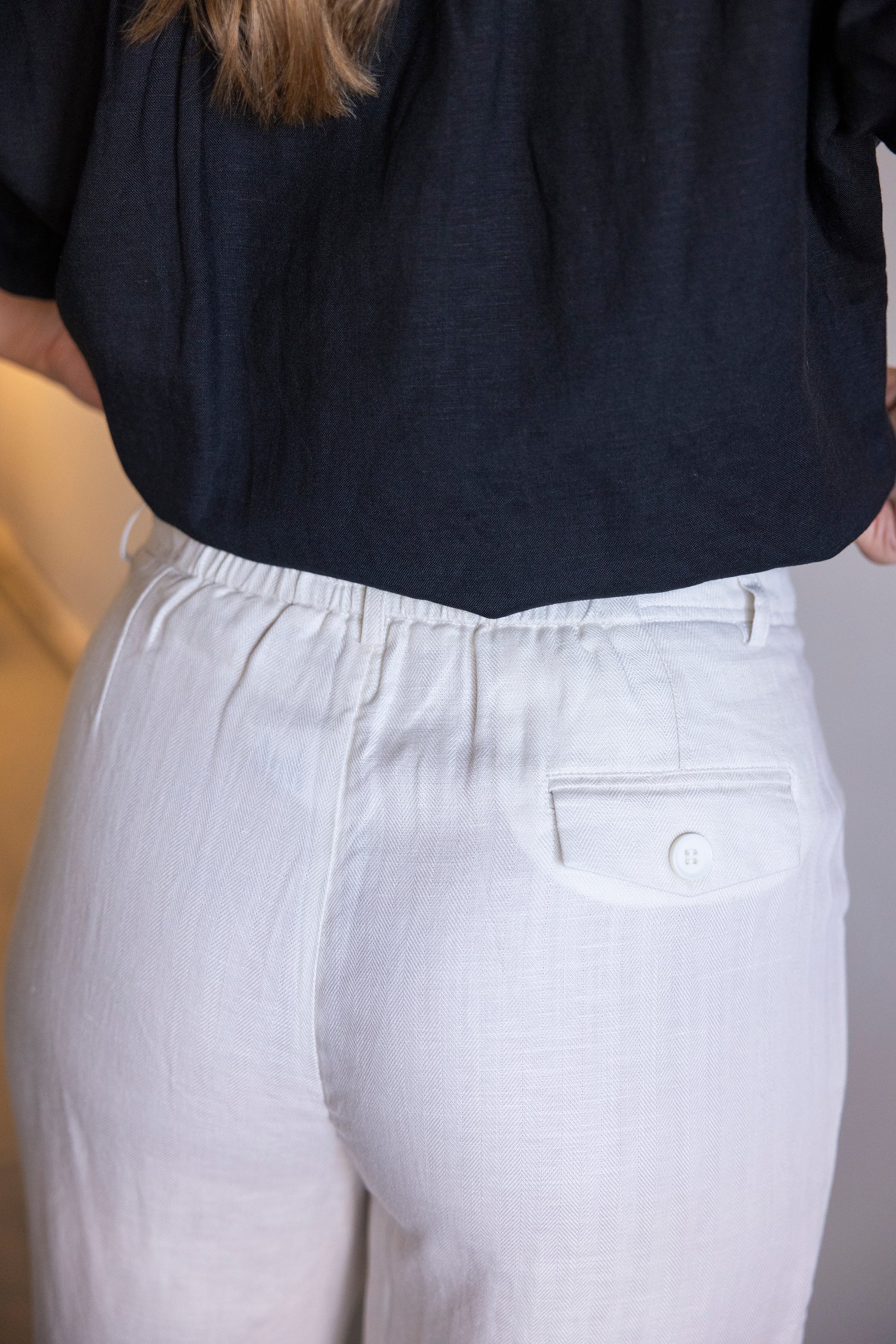 THE COASTAL CROP PANTS