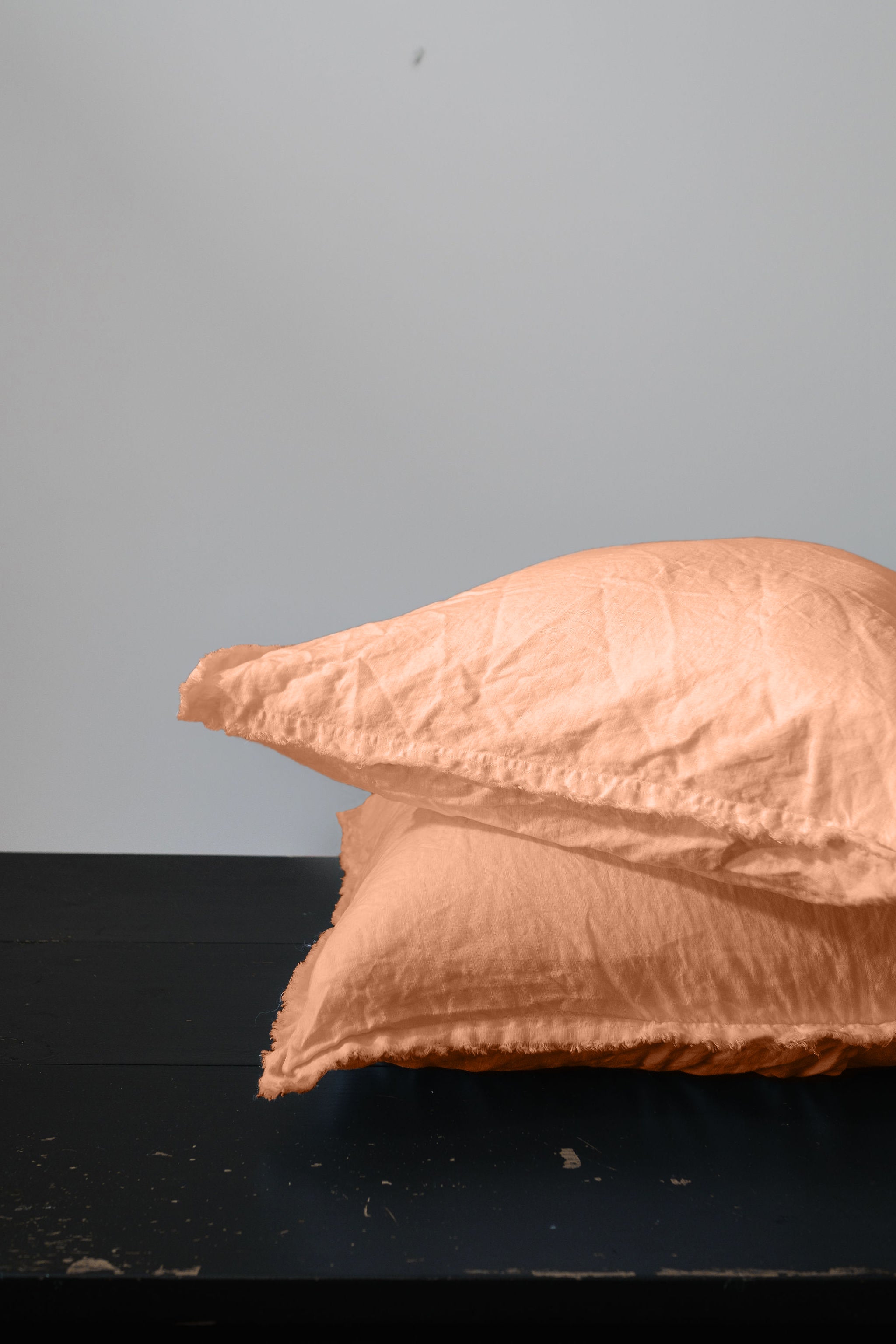 HAND-FRAYED EUROPEAN LINEN PILLOWCASE PAIR - PEACH