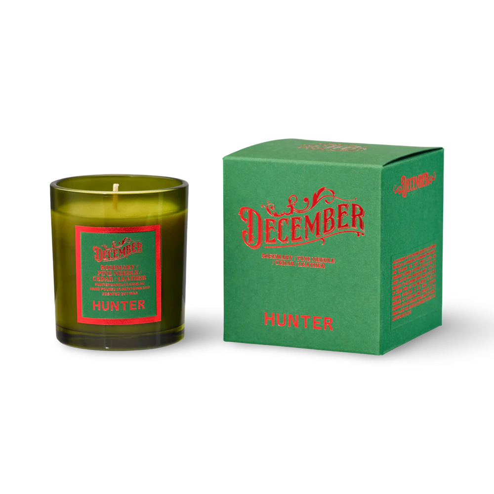 HUNTER CANDLE DECEMBER / PINE, CEDAR, ROSEMARY, LEATHER