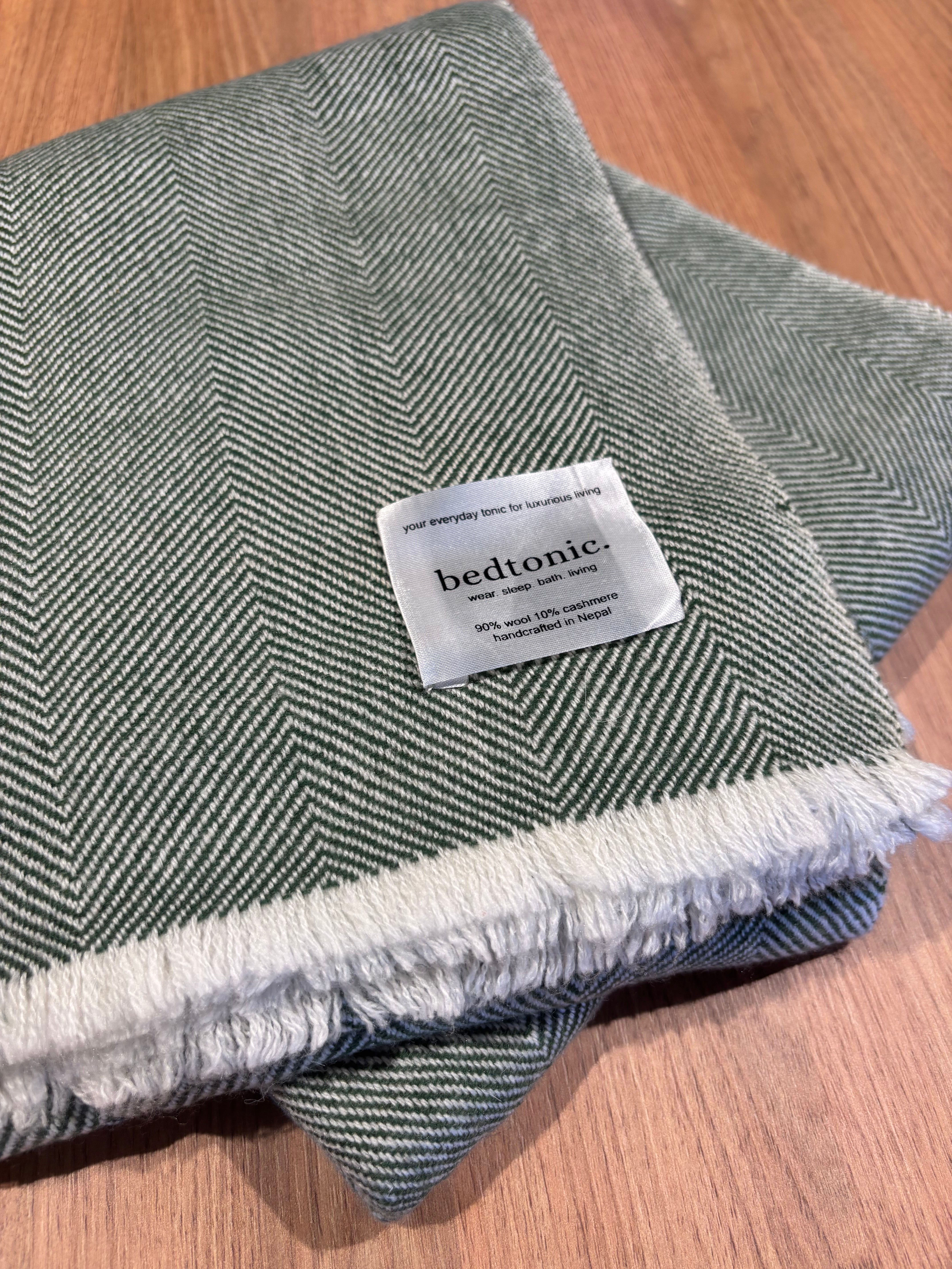 WOOL + CASHMERE THROW - MOSS