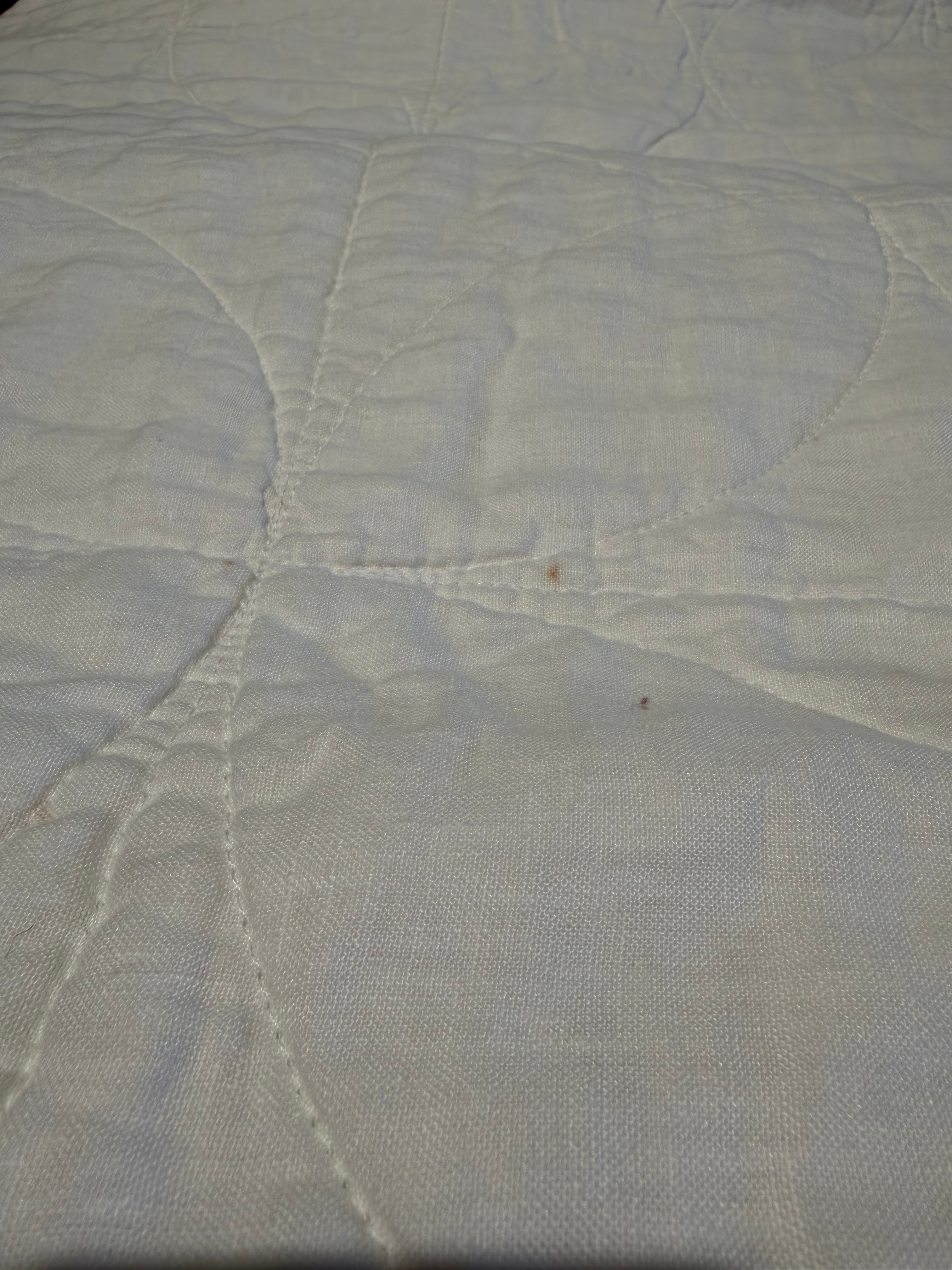 CIRCLE STITCHED FLAX LINEN BLANKET - WINTER WHITE (Minor Defect)