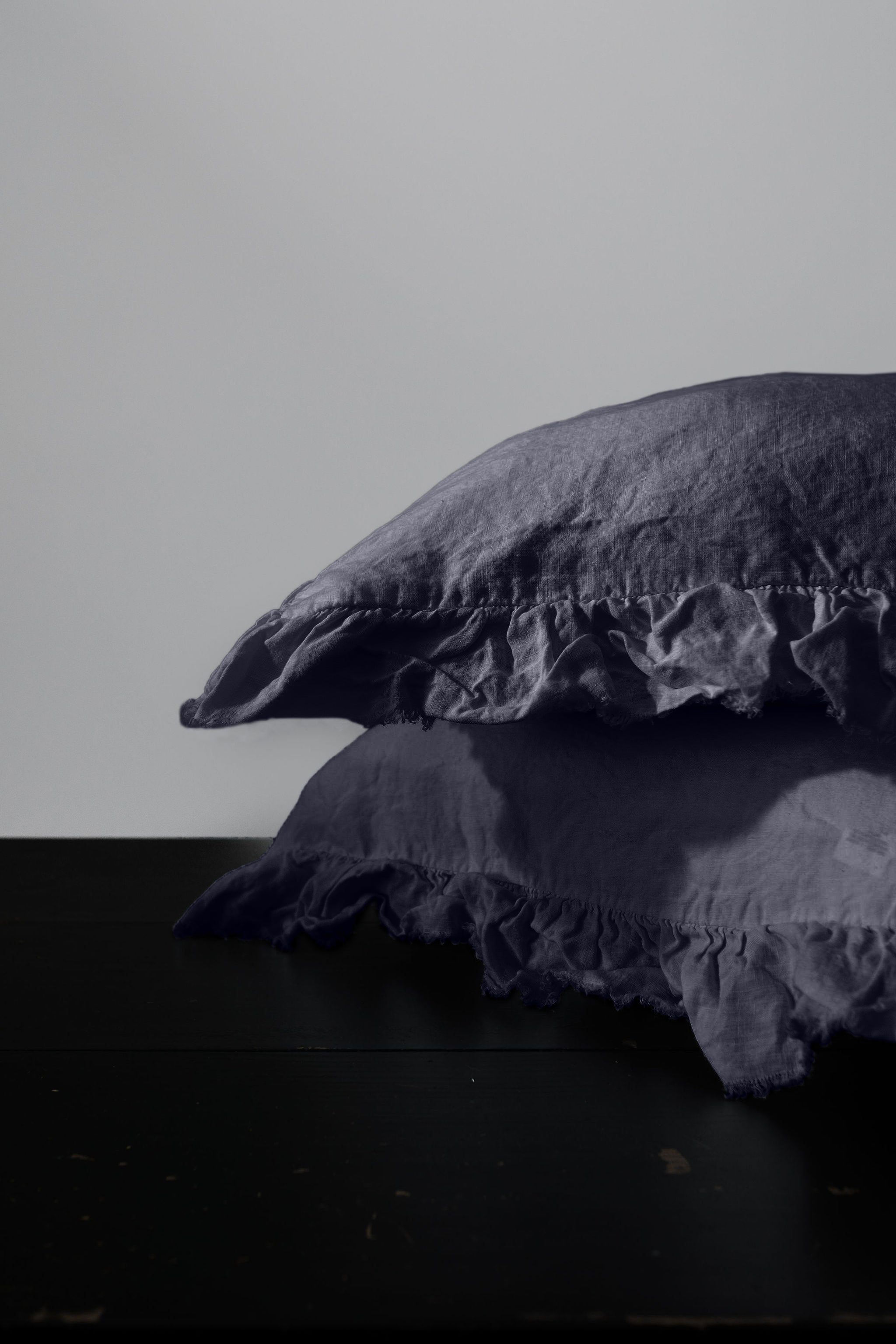 RUFFLED EUROPEAN LINEN PILLOWCASE PAIR - INDIGO